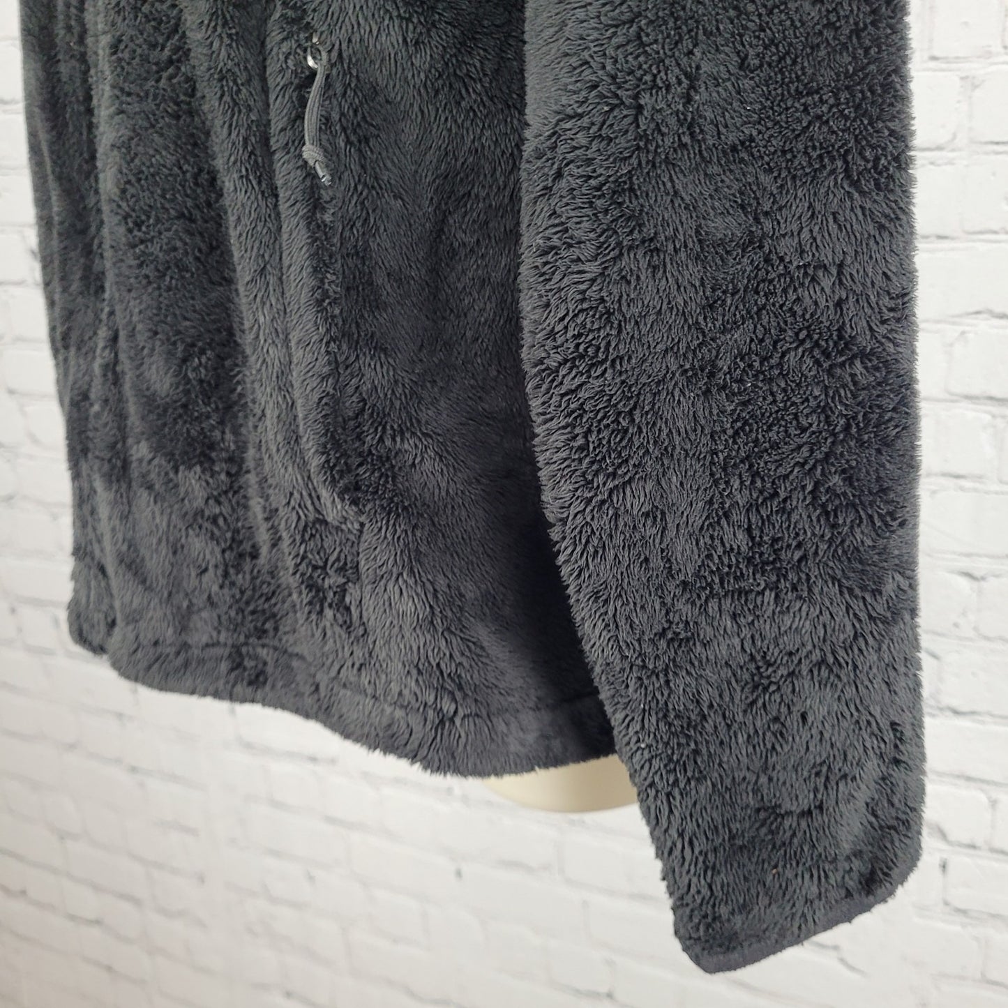 The North Face Black Plush Sherpa Fleece Full Zipped Pockets Jacket Size Medium