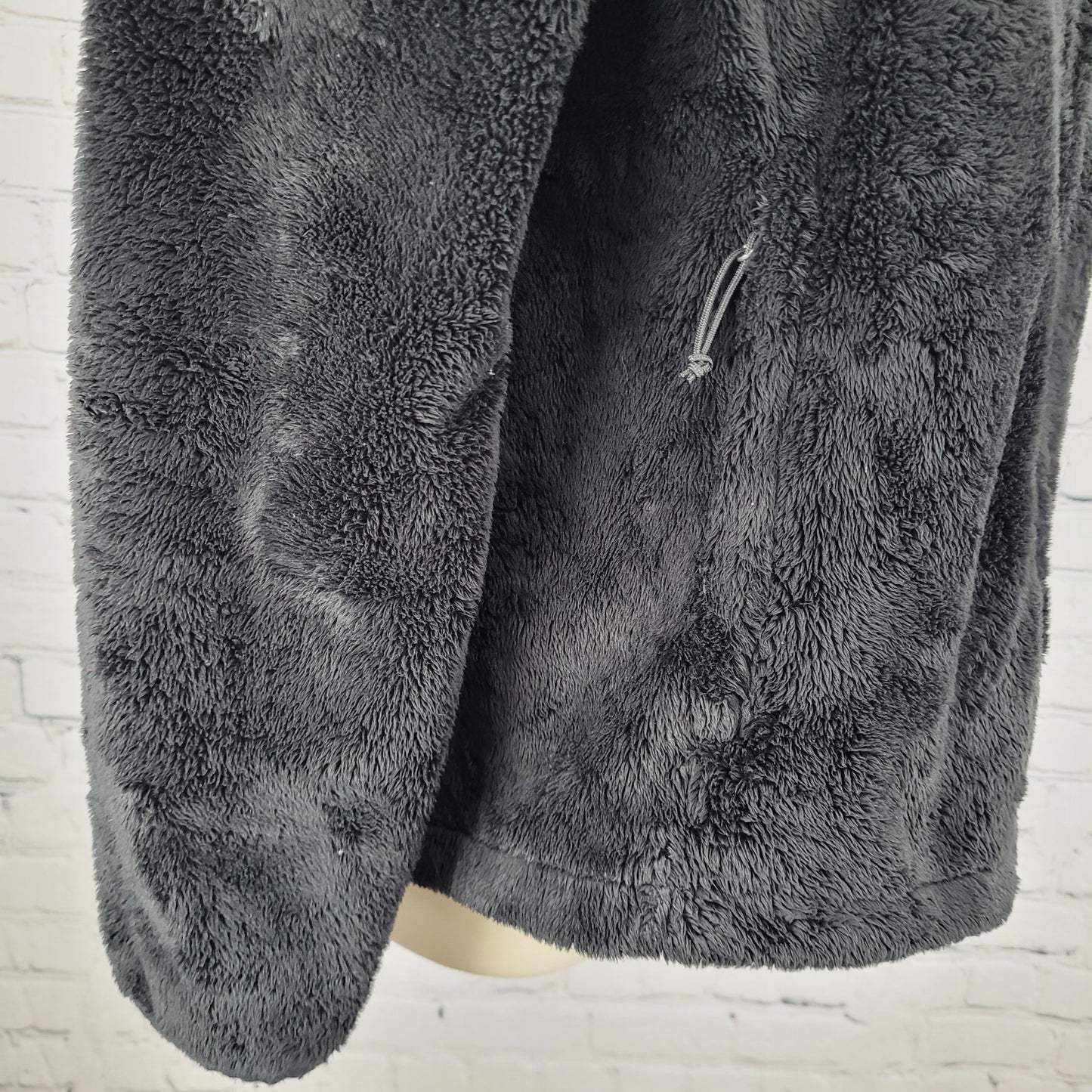 The North Face Black Plush Sherpa Fleece Full Zipped Pockets Jacket Size Medium