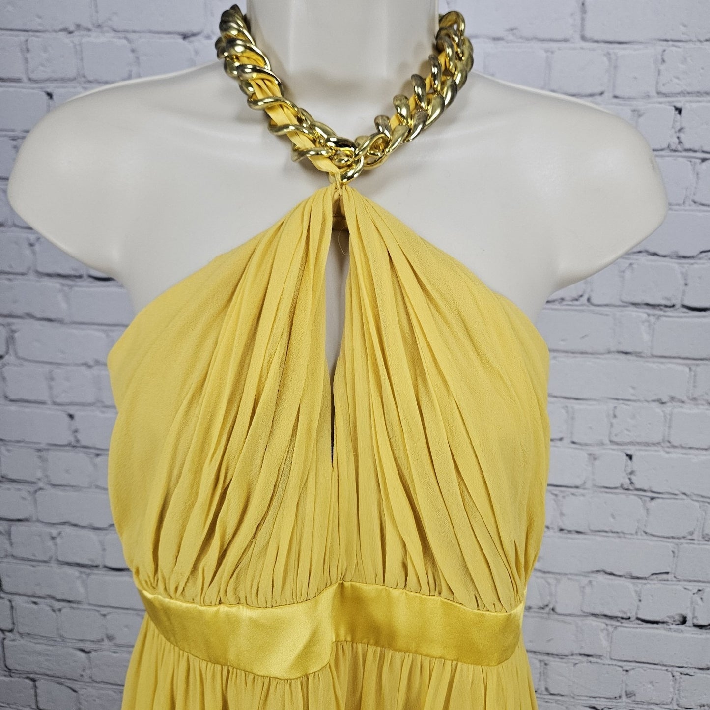 Donna Morgan Yellow 100% Silk Chiffon Gold Chain Halter Tie Knee Length Dress 10