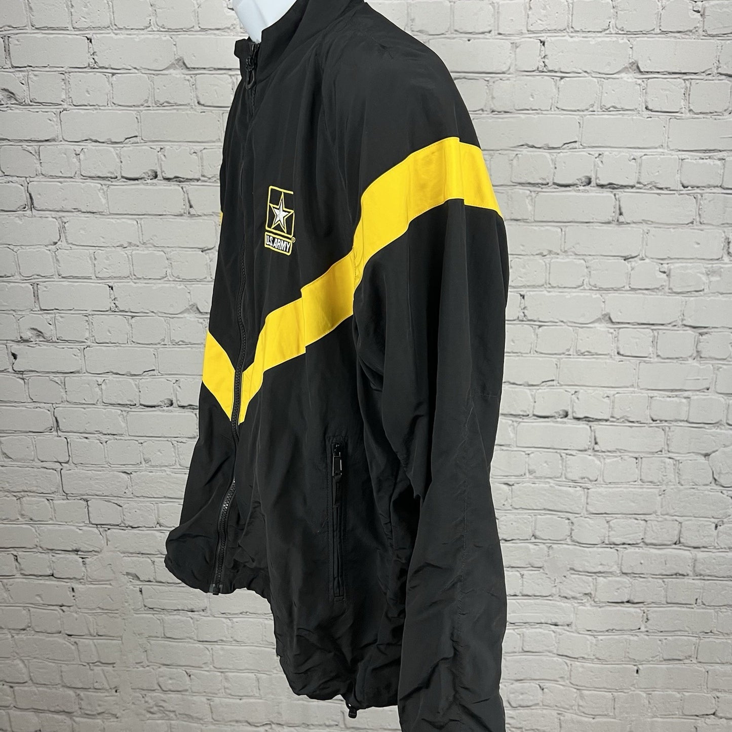 U.S. Army Unisex Black Army Physical Fitness Uniform (APFU) Jacket Large Regular