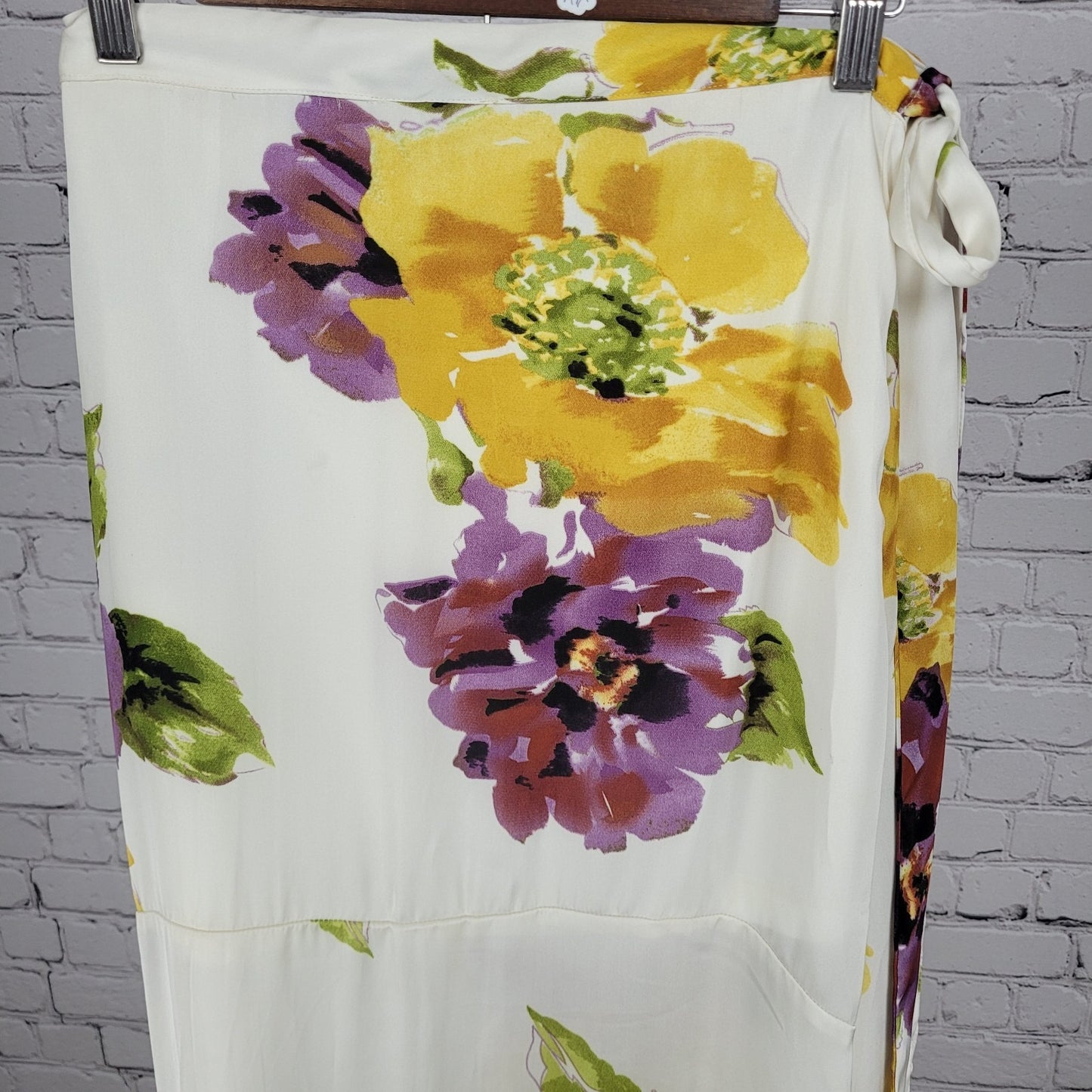 Show Me Your Mumu Ivory Floral Wrap Button Tie Maxi Skirt USA Made Size Medium M