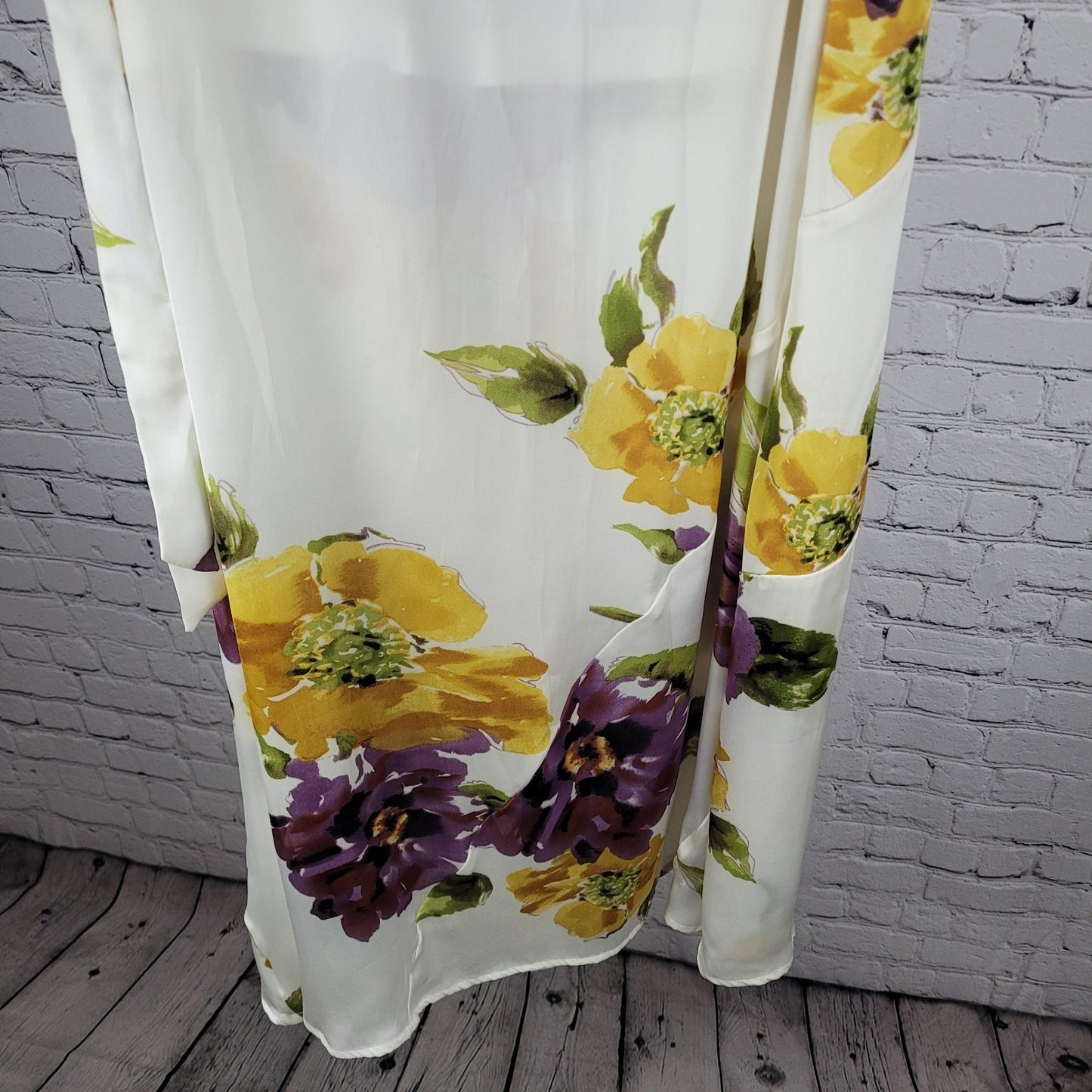 Show Me Your Mumu Ivory Floral Wrap Button Tie Maxi Skirt USA Made Size Medium M