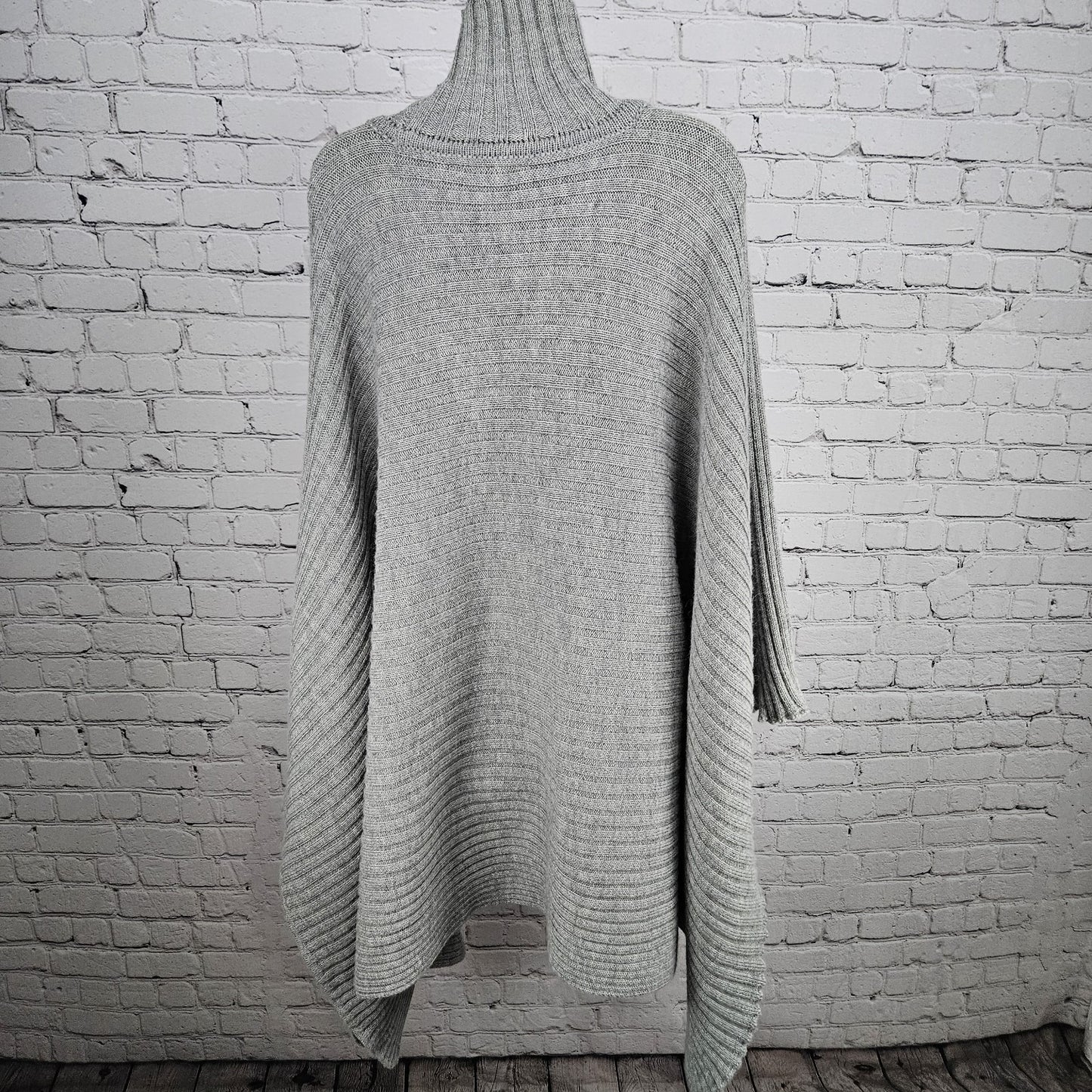 Gaeltarra Grey Alpaca Wool Ribbed Knit Oversized Turtleneck Poncho Sweater F