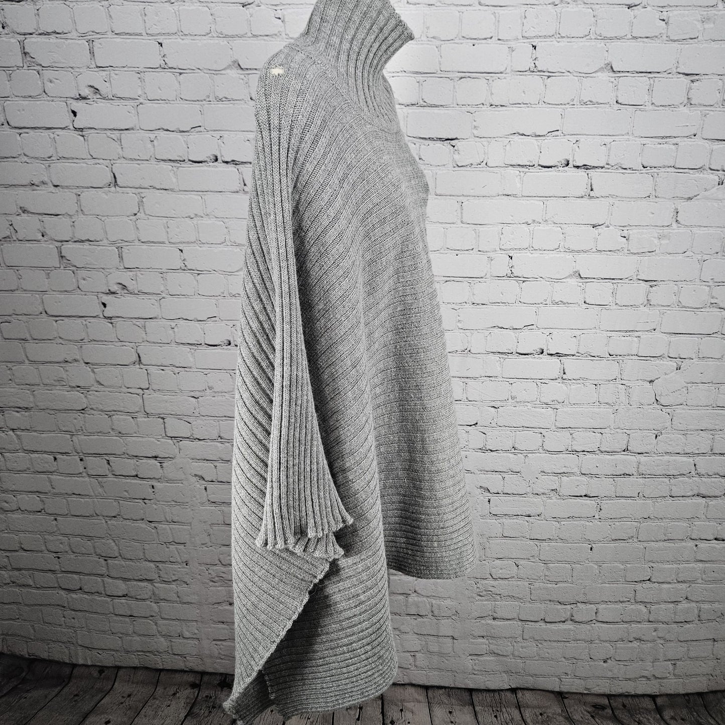 Gaeltarra Grey Alpaca Wool Ribbed Knit Oversized Turtleneck Poncho Sweater F
