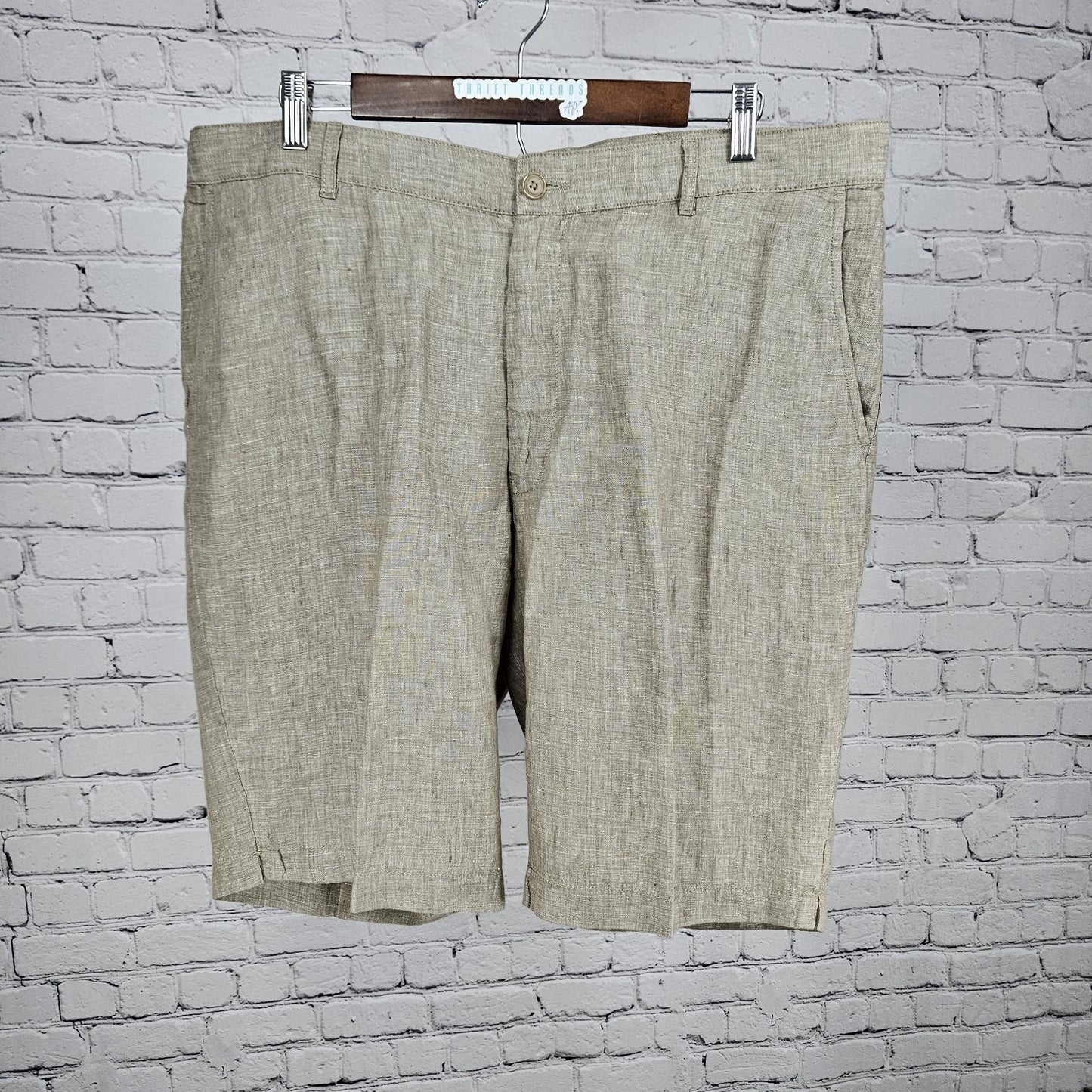 Jos A Bank Reserve Beige 100% Linen Flat Front Casual Shorts 38 (38x10)