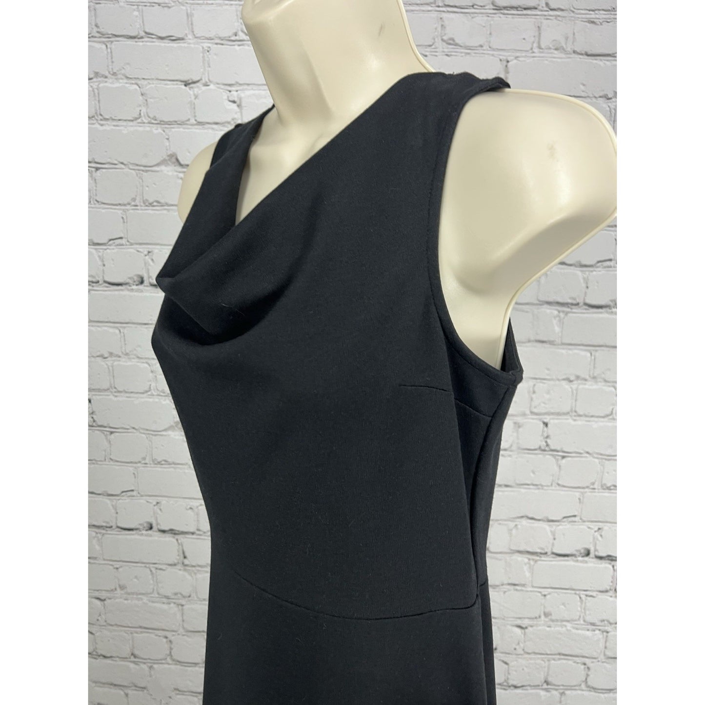 Lands’ End Black Sleeveless Cowl Neck A-line Casual Midi Unlined Dress XS (2-4)