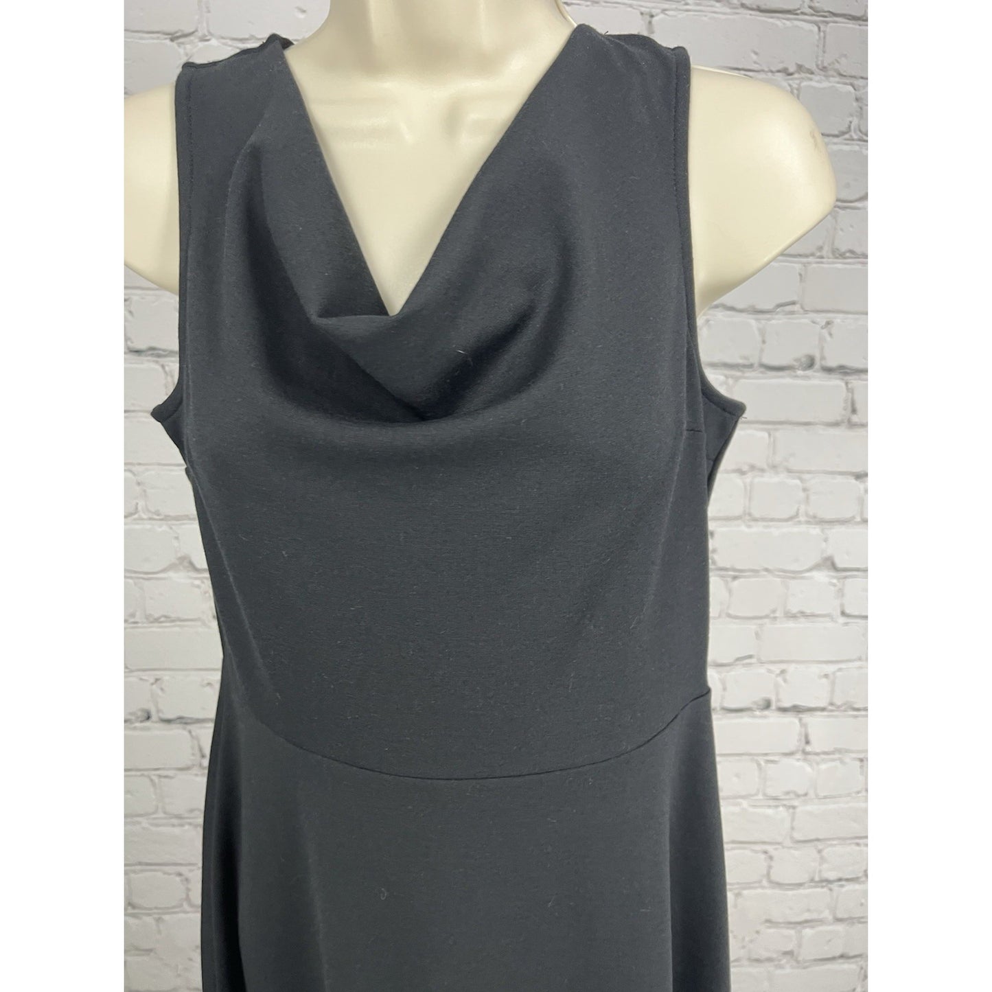Lands’ End Black Sleeveless Cowl Neck A-line Casual Midi Unlined Dress XS (2-4)