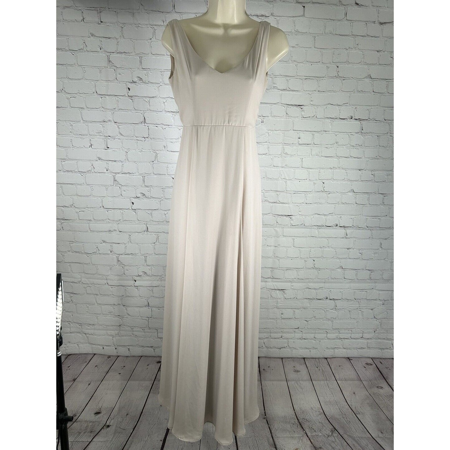Show Me Your MuMu Jenn Maxi Dress Beige Sleeveless V Neck Back Zip Women’s S