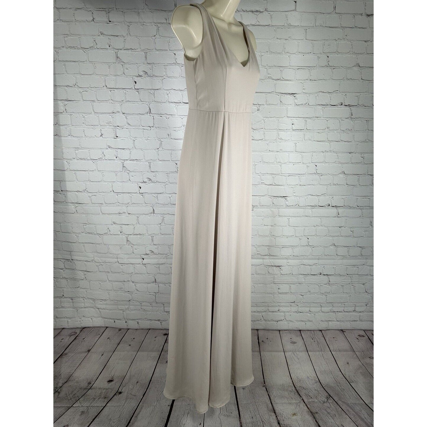 Show Me Your MuMu Jenn Maxi Dress Beige Sleeveless V Neck Back Zip Women’s S