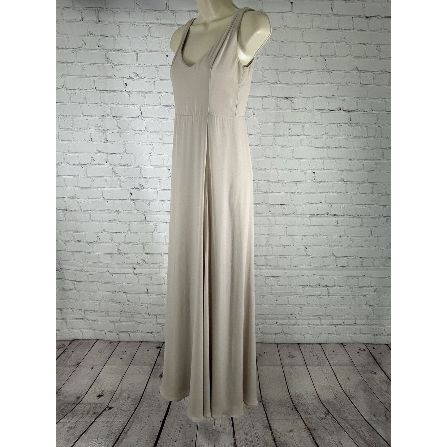 Show Me Your MuMu Jenn Maxi Dress Beige Sleeveless V Neck Back Zip Women’s S