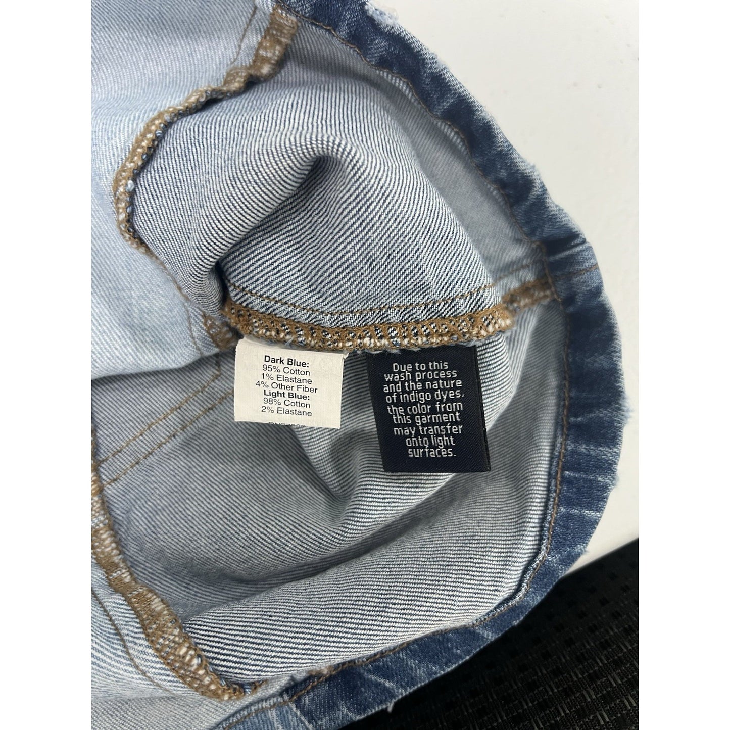 Madewell Blue Jean Two Toned Short Distressed Hem Denim Mini Skirt 27 (27”x 15”)