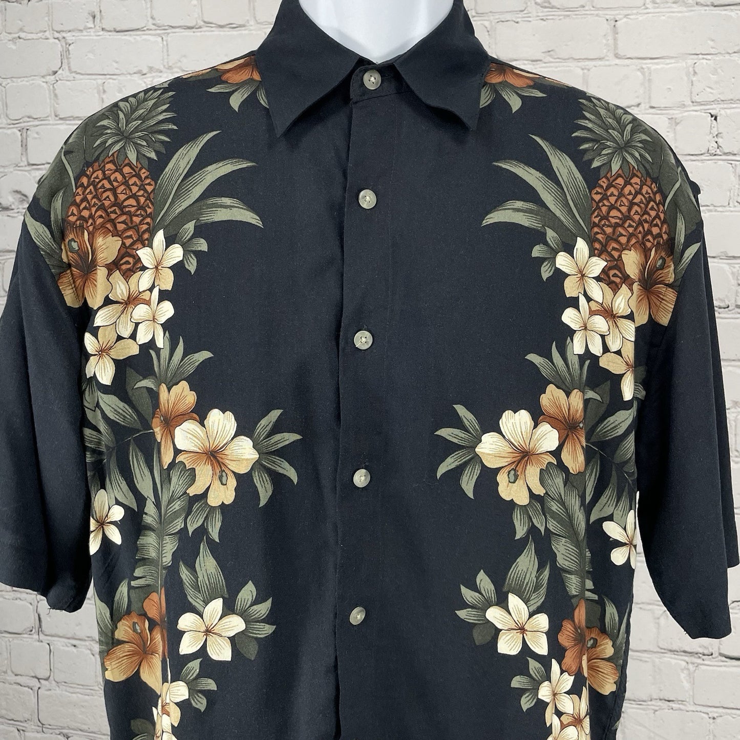 Campia Moda Black Floral Hawaiian Lightweight Button Up Shirt Size Small S