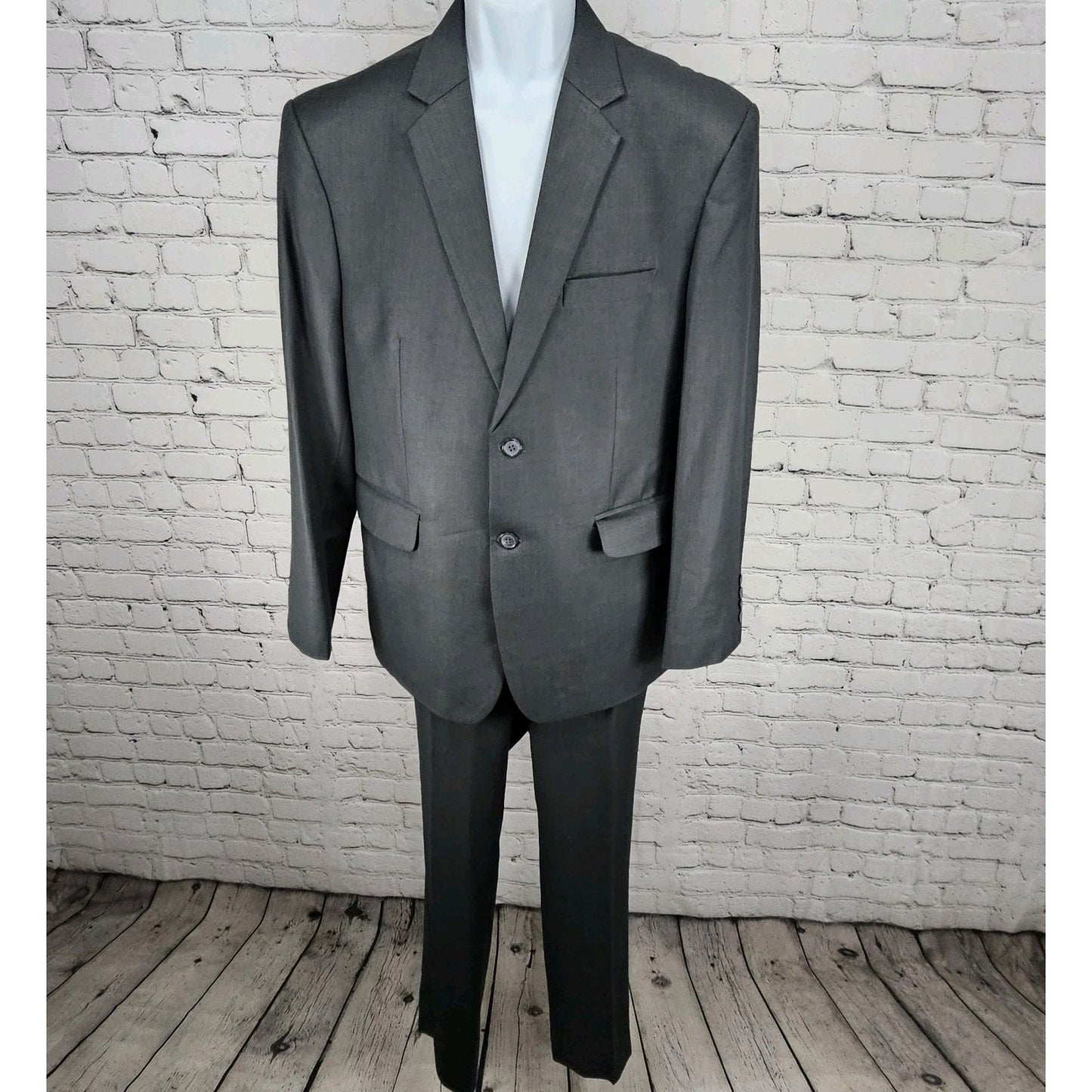 Unbranded Grey Full Pant Suit 2 Piece Set 2 Button Vented Notch Jacket 40S 33x28