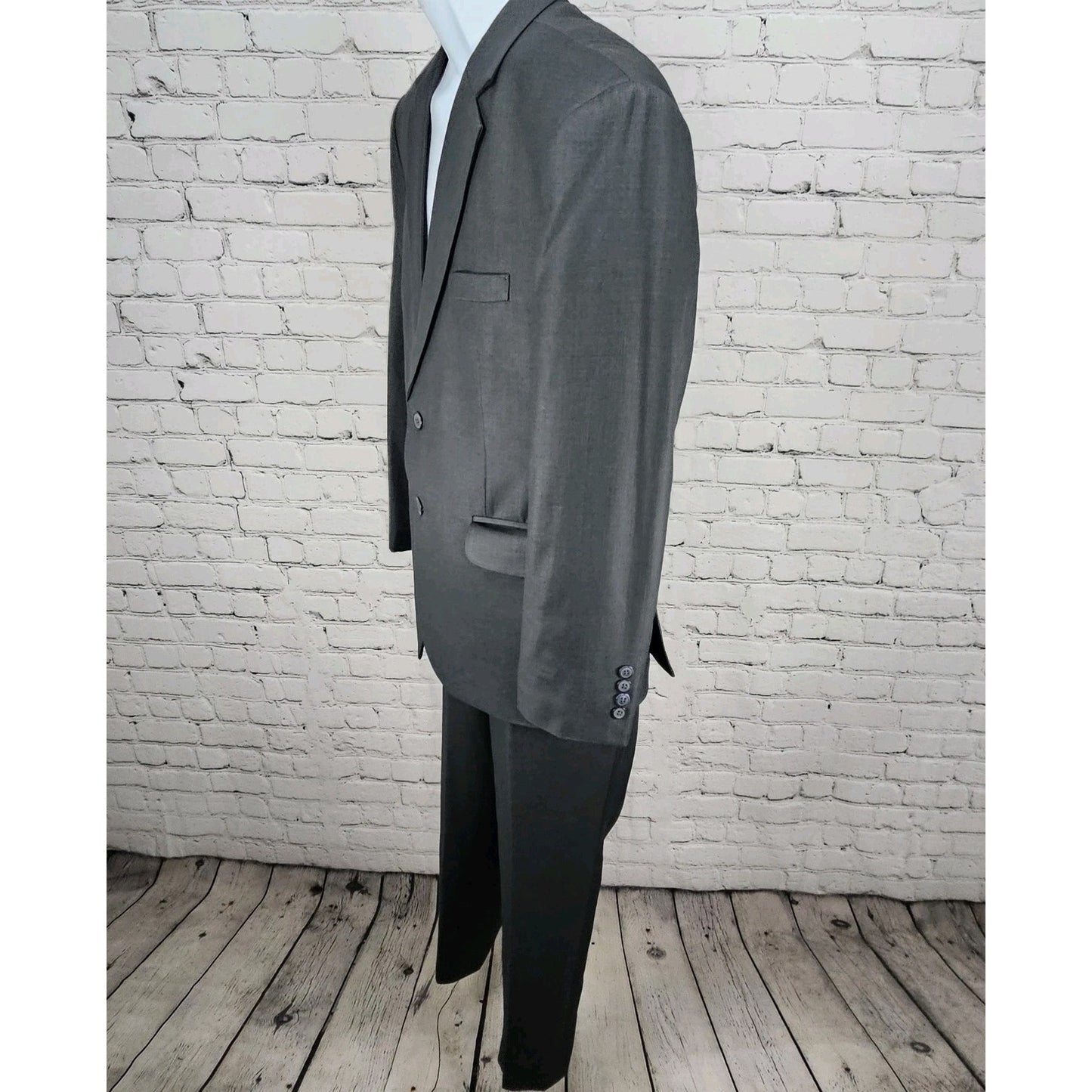 Unbranded Grey Full Pant Suit 2 Piece Set 2 Button Vented Notch Jacket 40S 33x28