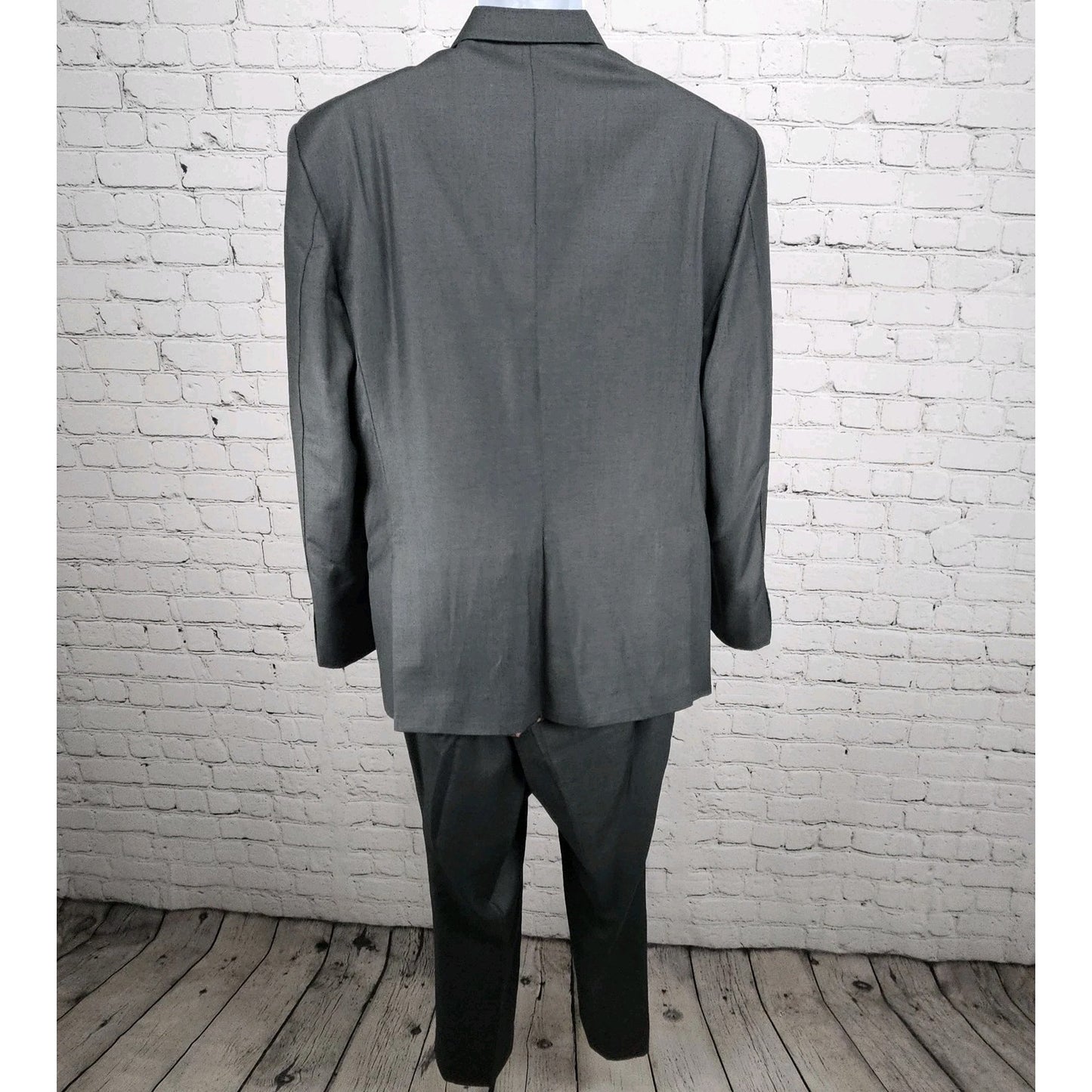 Unbranded Grey Full Pant Suit 2 Piece Set 2 Button Vented Notch Jacket 40S 33x28