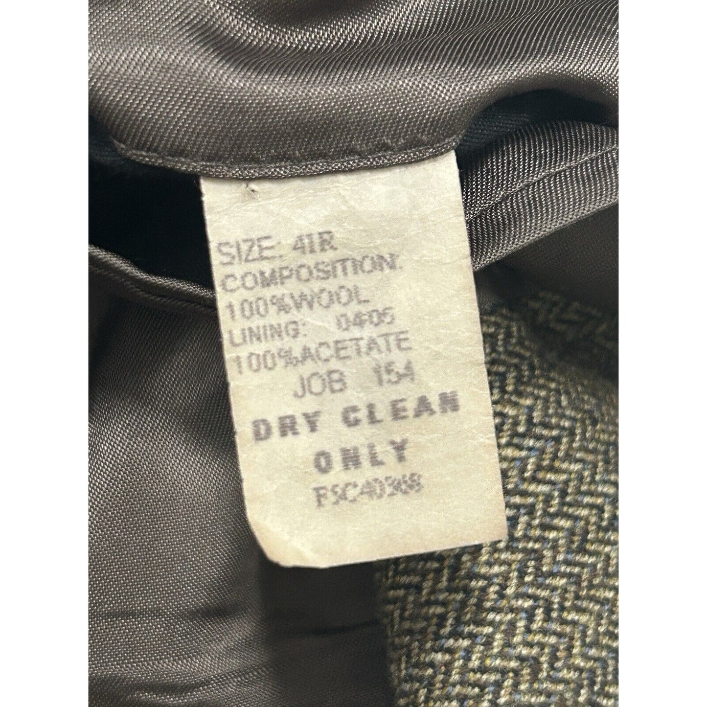 VTG Jos A Bank Brown Wool Herringbone 2 Button Vented Suit Jacket Size 41R