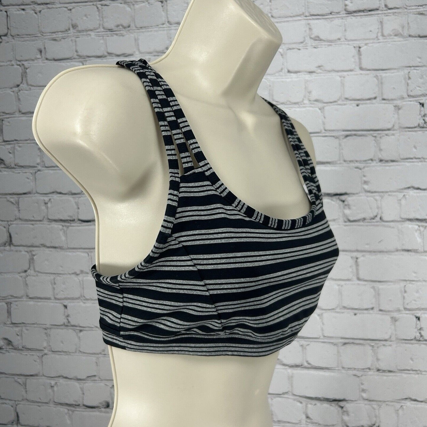 Athleta Black Striped Racerback Stretchy Breathable Sporty Bralette Size Small S