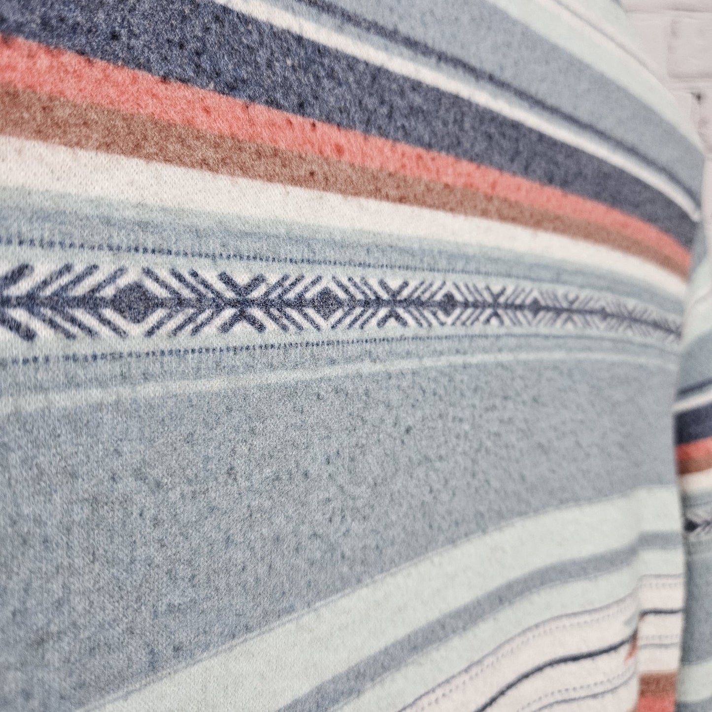 Faherty Multicolor Striped Aztec Button Up Long Sleeve Collared Shirt Medium M