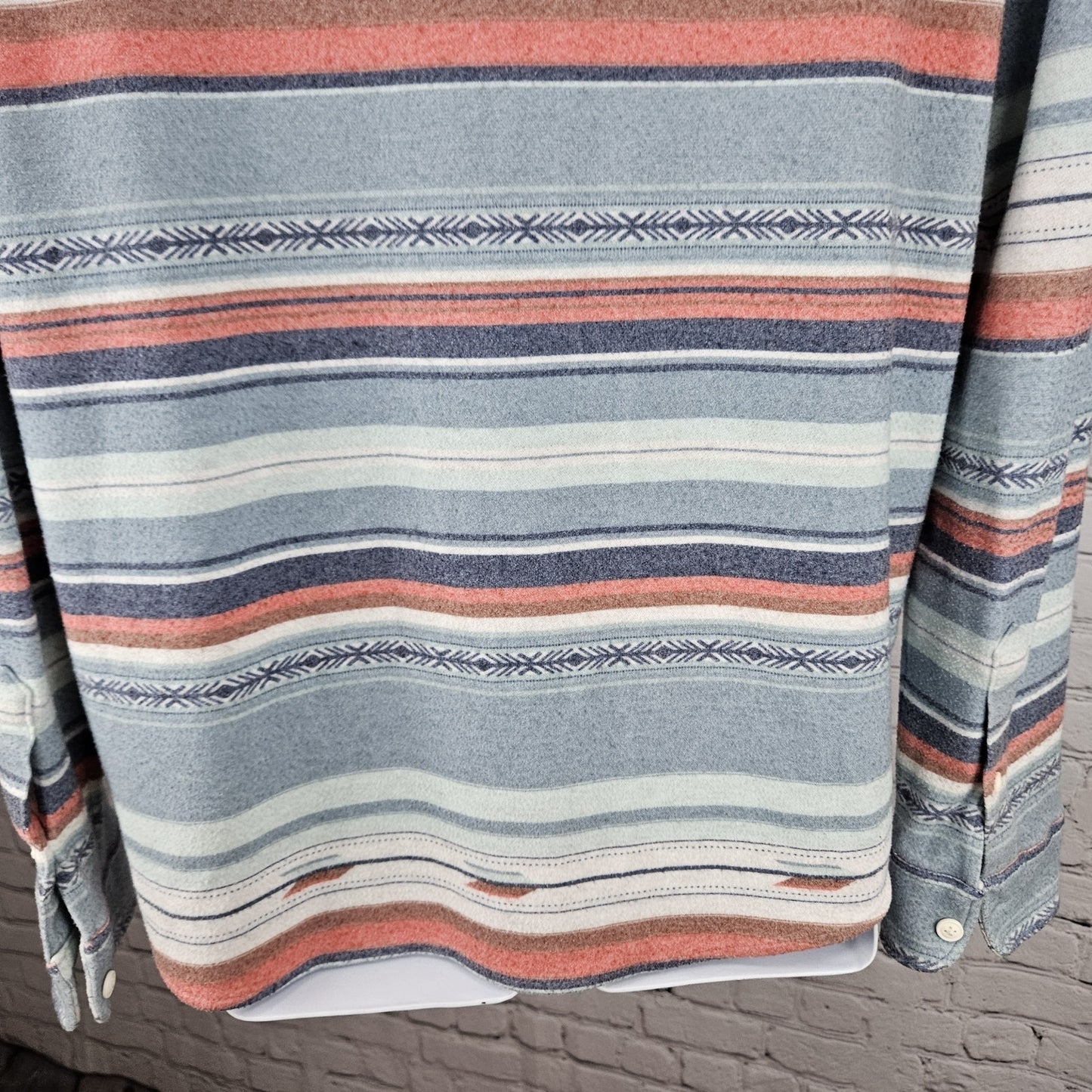 Faherty Multicolor Striped Aztec Button Up Long Sleeve Collared Shirt Medium M