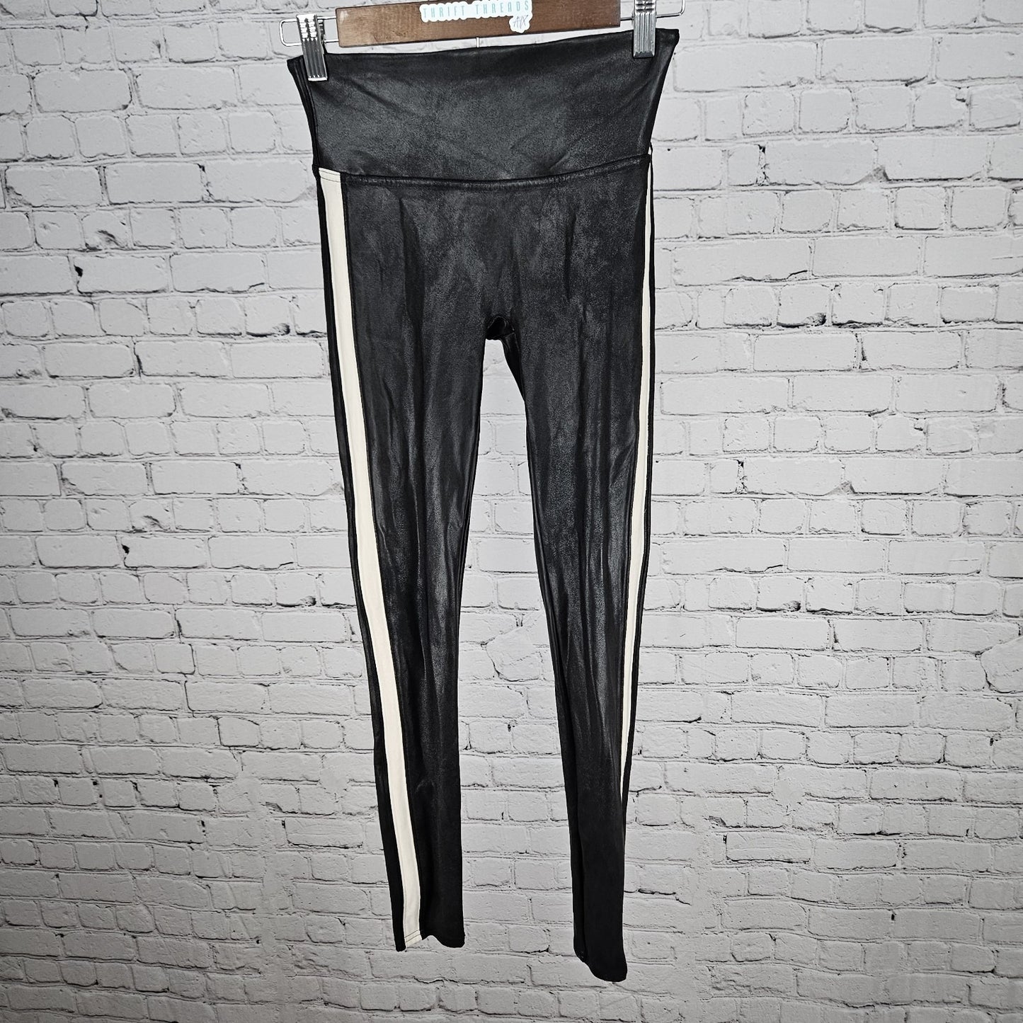 Spanx Black Striped Coated Tummy Control Slimming Leggings Small S (24x28)