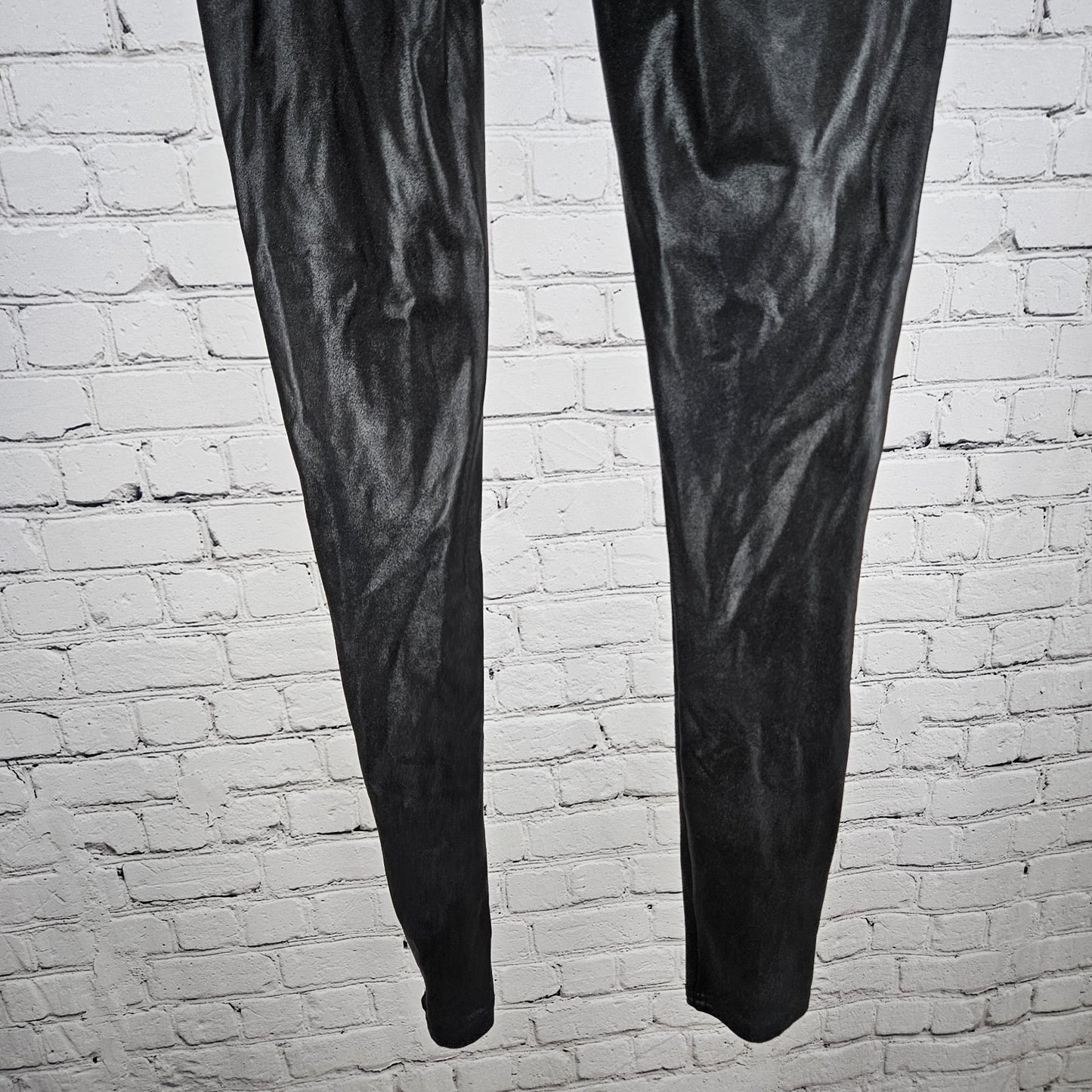 Spanx Black Striped Coated Tummy Control Slimming Leggings Small S (24x28)