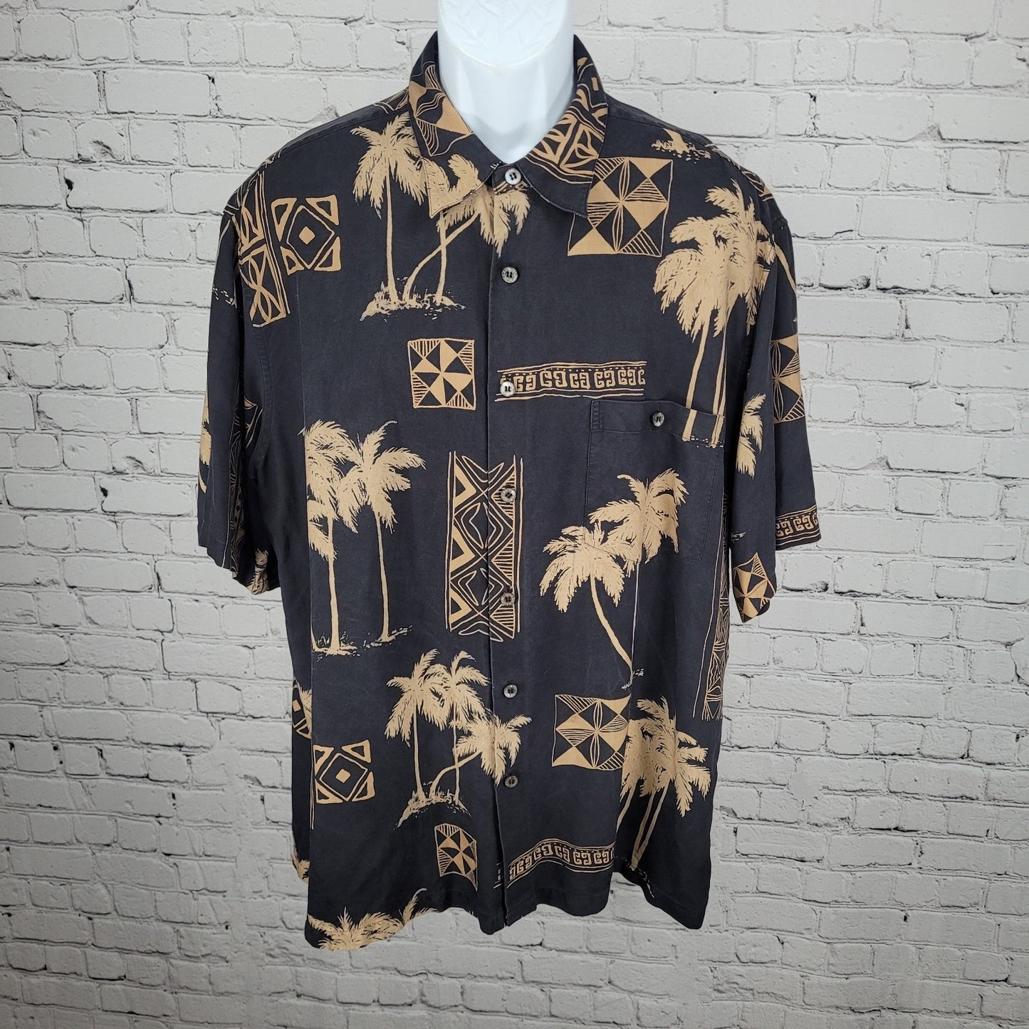 Tori Richard Black 100% Silk Hawaiian Palm Tree Button Up Short Sleeve Shirt XL