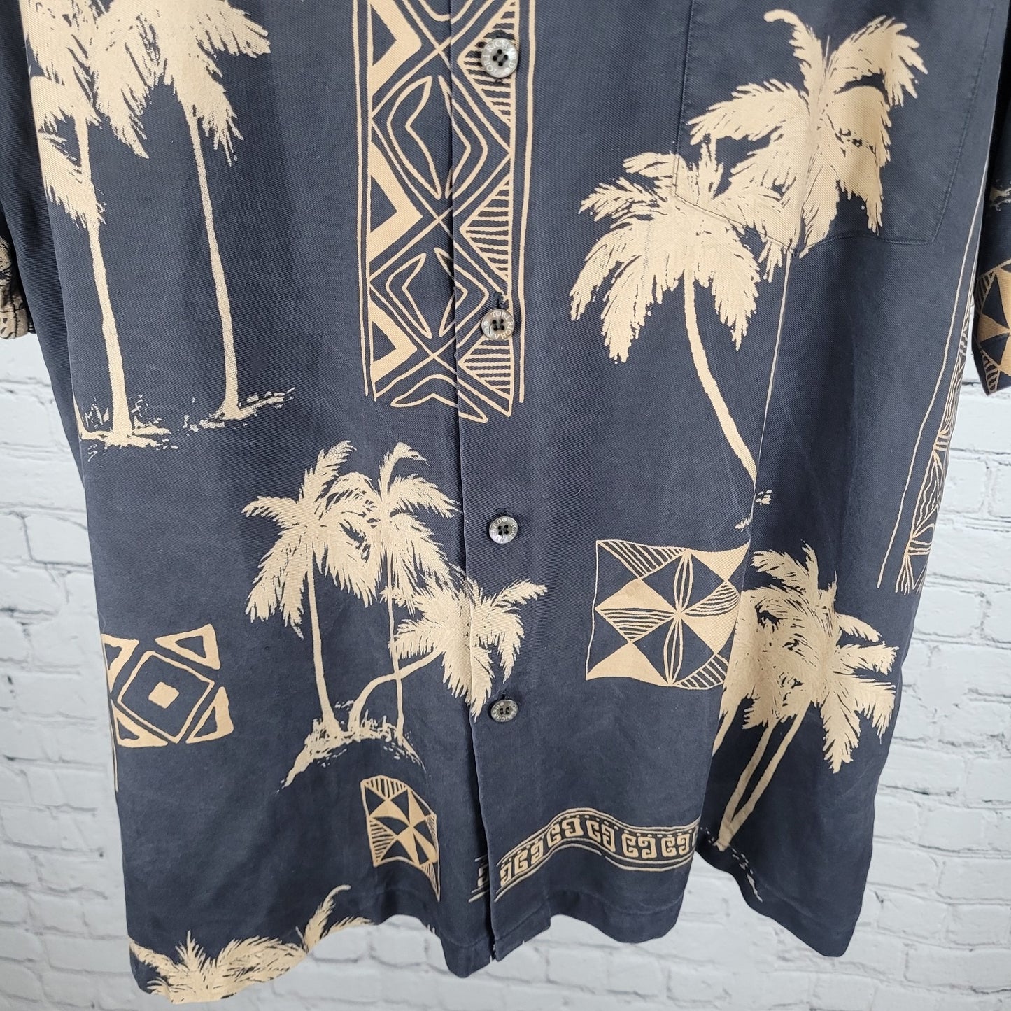 Tori Richard Black 100% Silk Hawaiian Palm Tree Button Up Short Sleeve Shirt XL