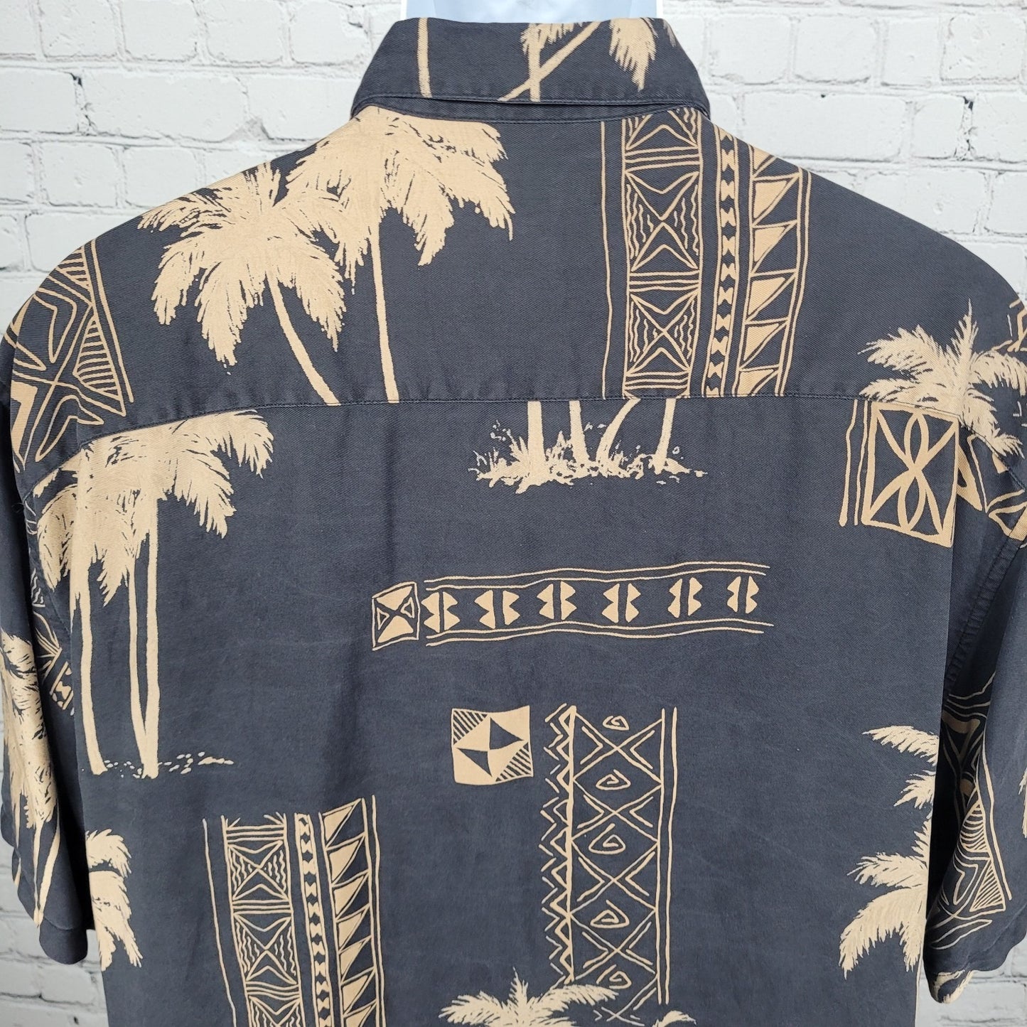 Tori Richard Black 100% Silk Hawaiian Palm Tree Button Up Short Sleeve Shirt XL