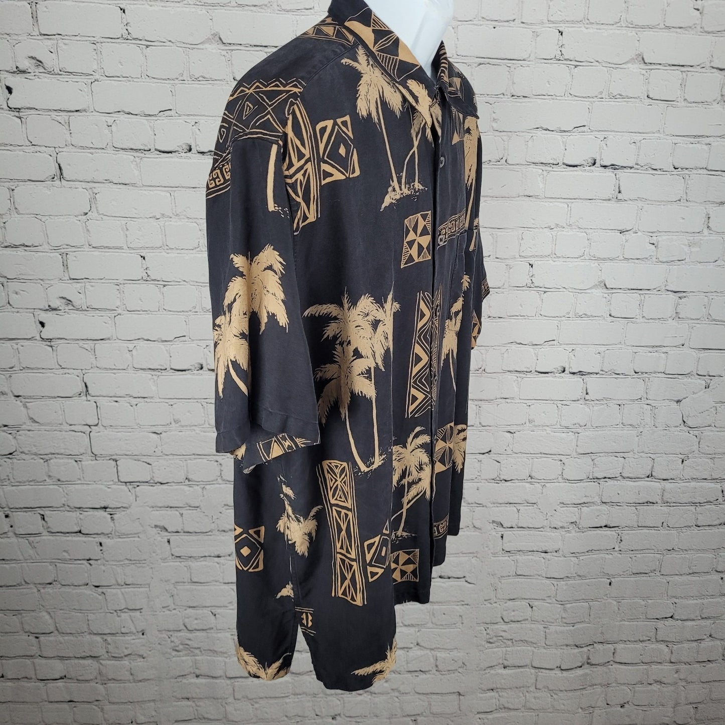 Tori Richard Black 100% Silk Hawaiian Palm Tree Button Up Short Sleeve Shirt XL
