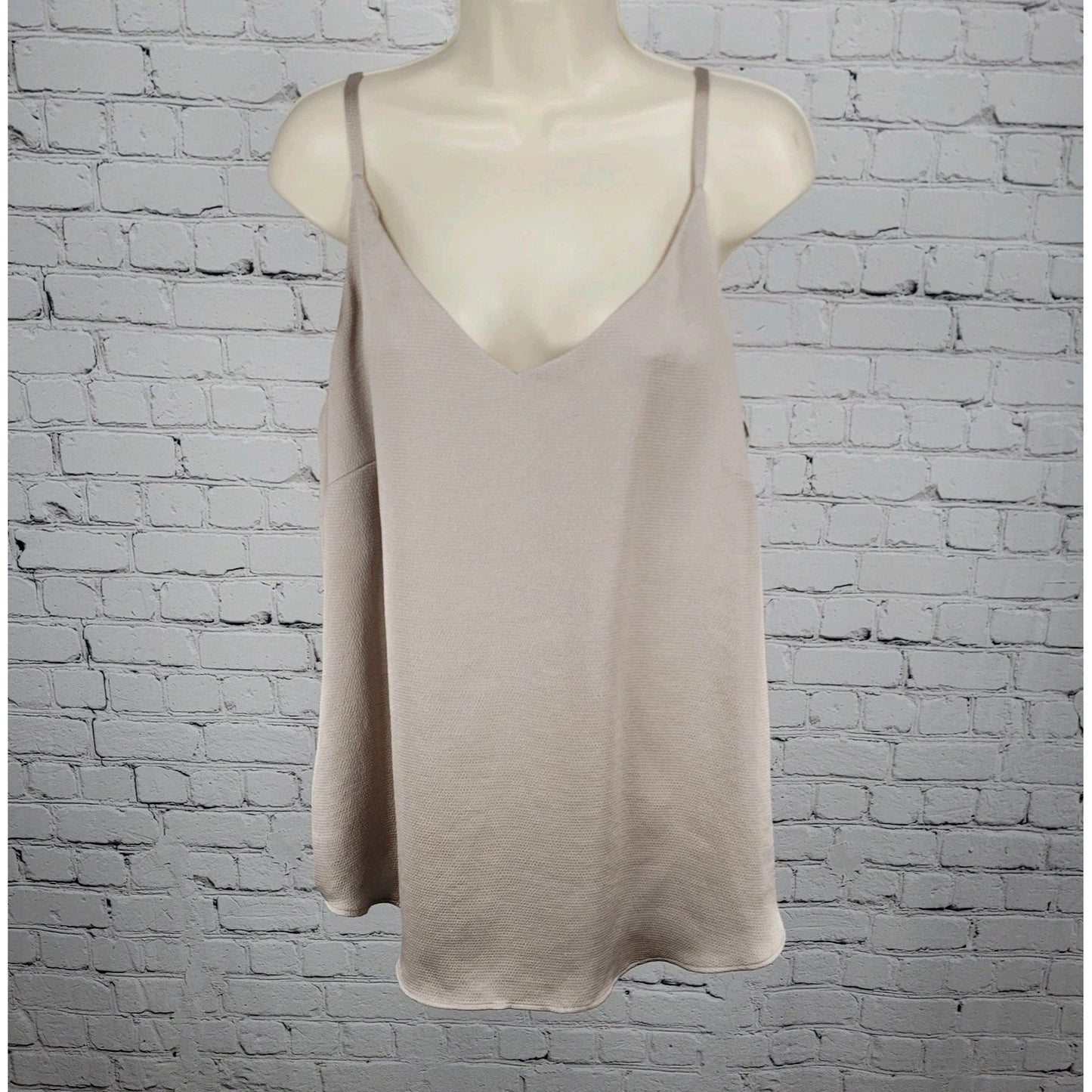 Chico's Beige Muave Satin Strappy V Neck Lightweight Cami Tank Top 2 US 12/14