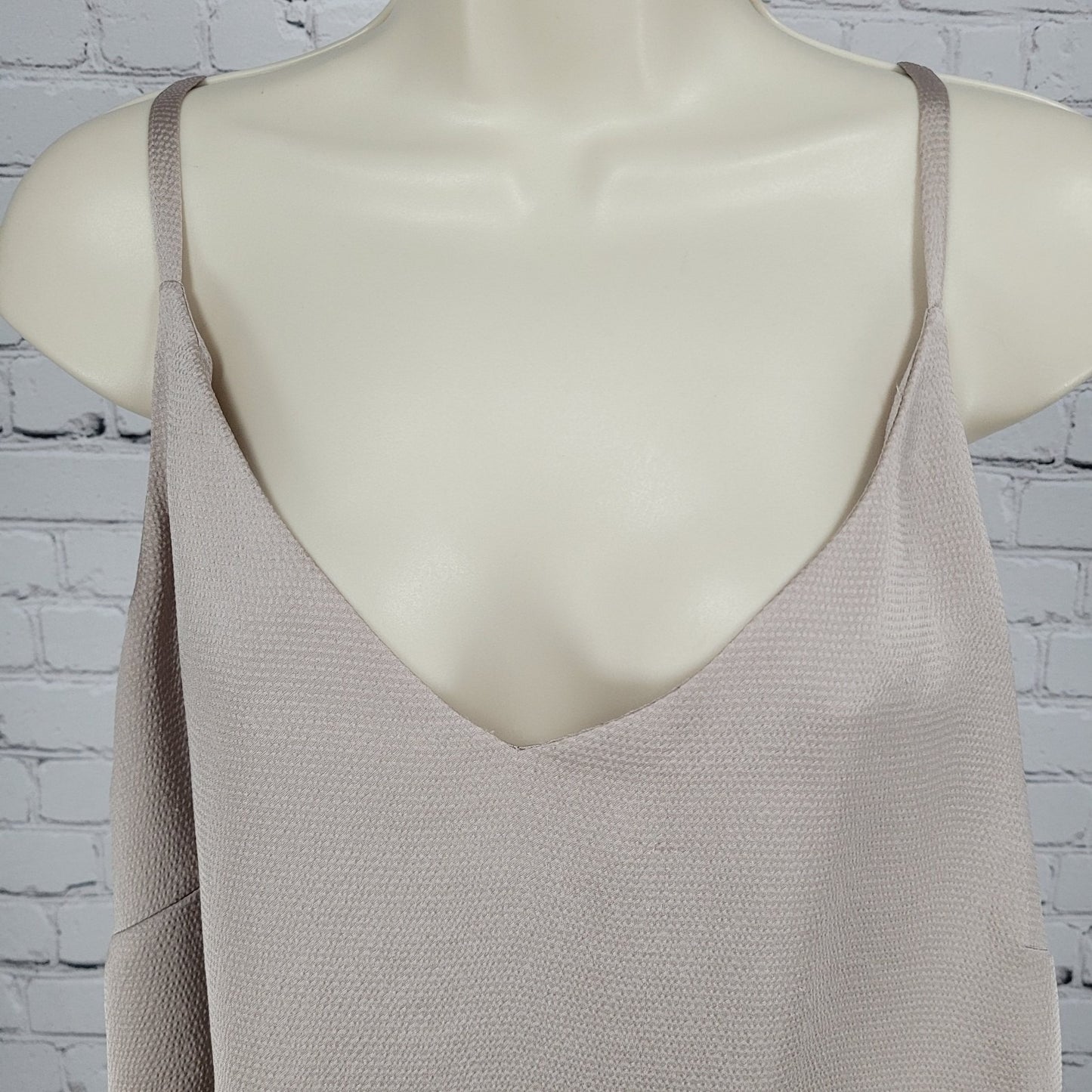 Chico's Beige Muave Satin Strappy V Neck Lightweight Cami Tank Top 2 US 12/14