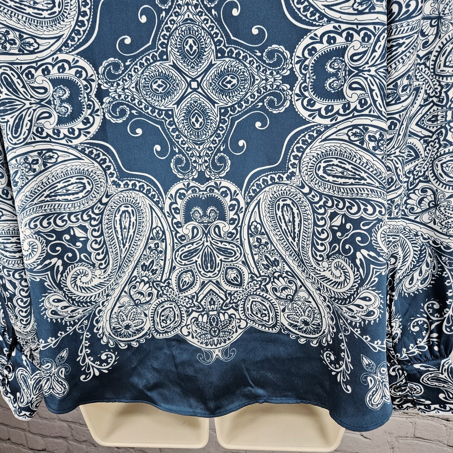 Chico's Blue White Satin Paisley Button Up Long Sleeve Blouse Shirt Top 1 US 8