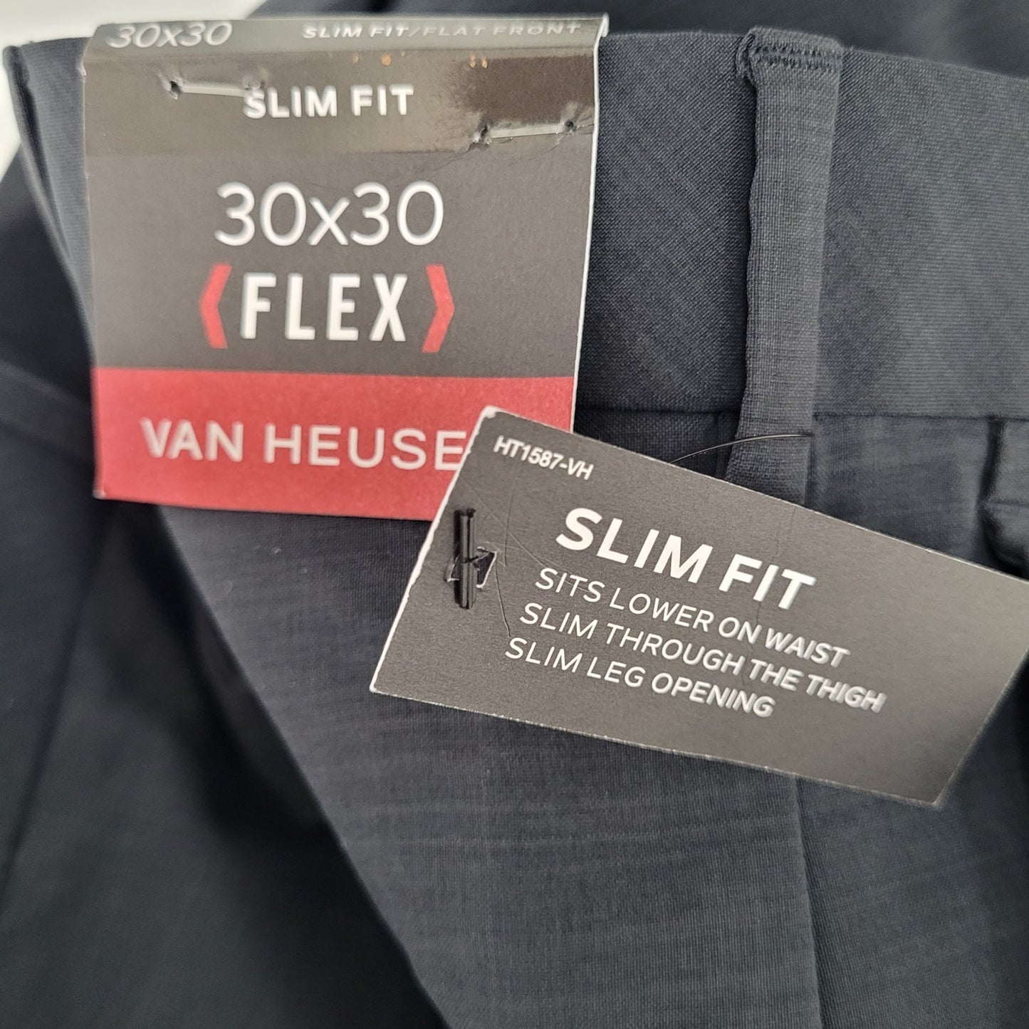 NWT Van Heusen Graphite Grey Slim Fit Flat Front Lightweight Pants Size 30x30