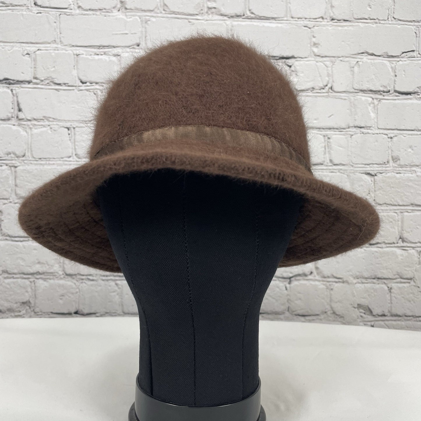 VTG Liz Claiborne Brown Soft Rabbit Hair Blend Bow Packable Cloche Hat