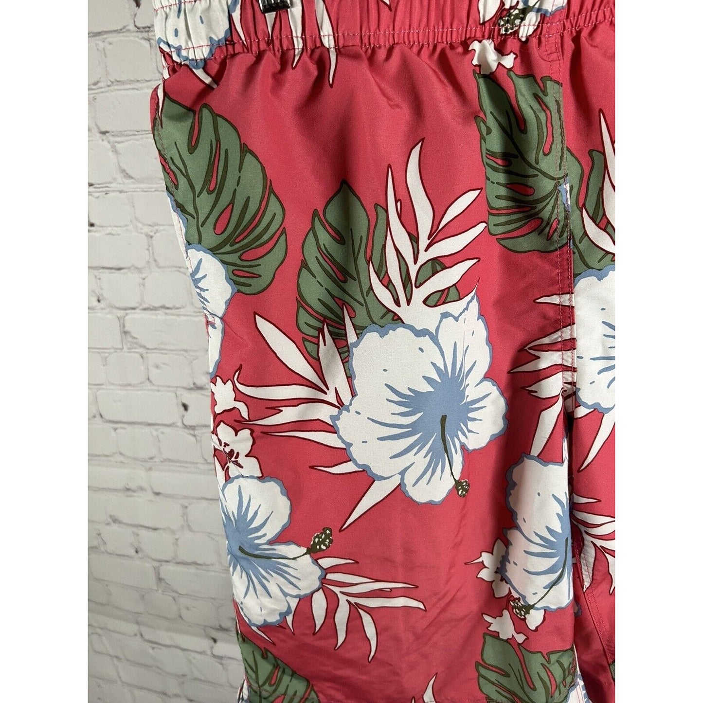 Lands’ End Hot Pink Floral Mesh Lined Drawstring Men’s Swim Trunks L (36 x 10.5)