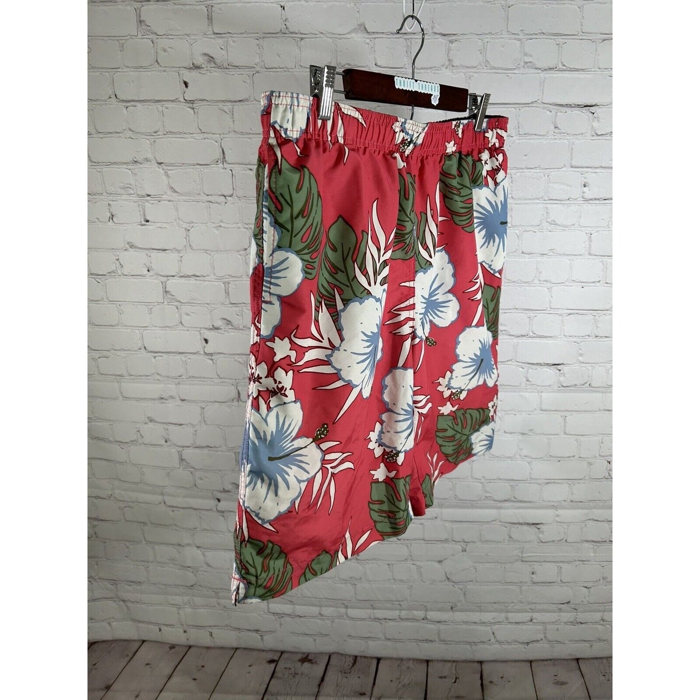 Lands’ End Hot Pink Floral Mesh Lined Drawstring Men’s Swim Trunks L (36 x 10.5)