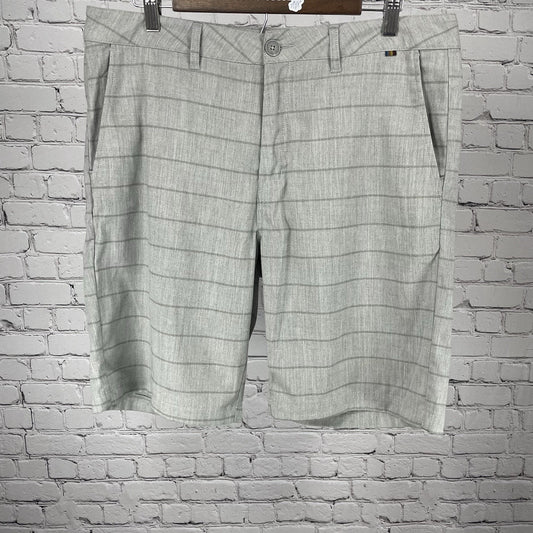 Travis Mathew Grey Striped Lightweight Stretch Chino Golf Shorts 34 (35x9.5)