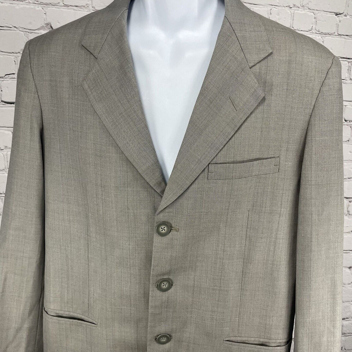 Navdeep Grey Striped Suit Set 3 Button Ventless Blazer Pleated Size 42 (31x29)