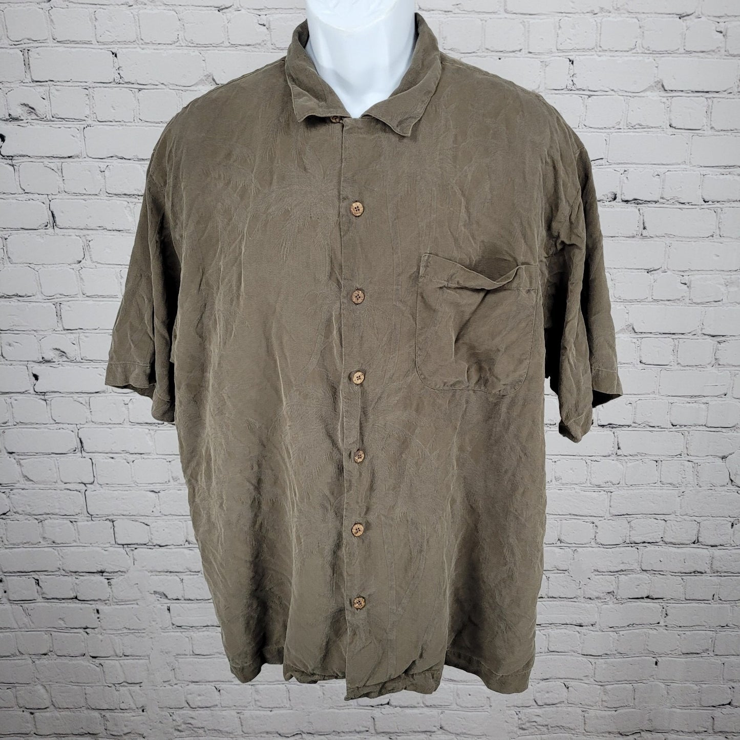 Tommy Bahama Brown 100% Silk Palm Tree Hawaiian Button Up Shirt Size Large L