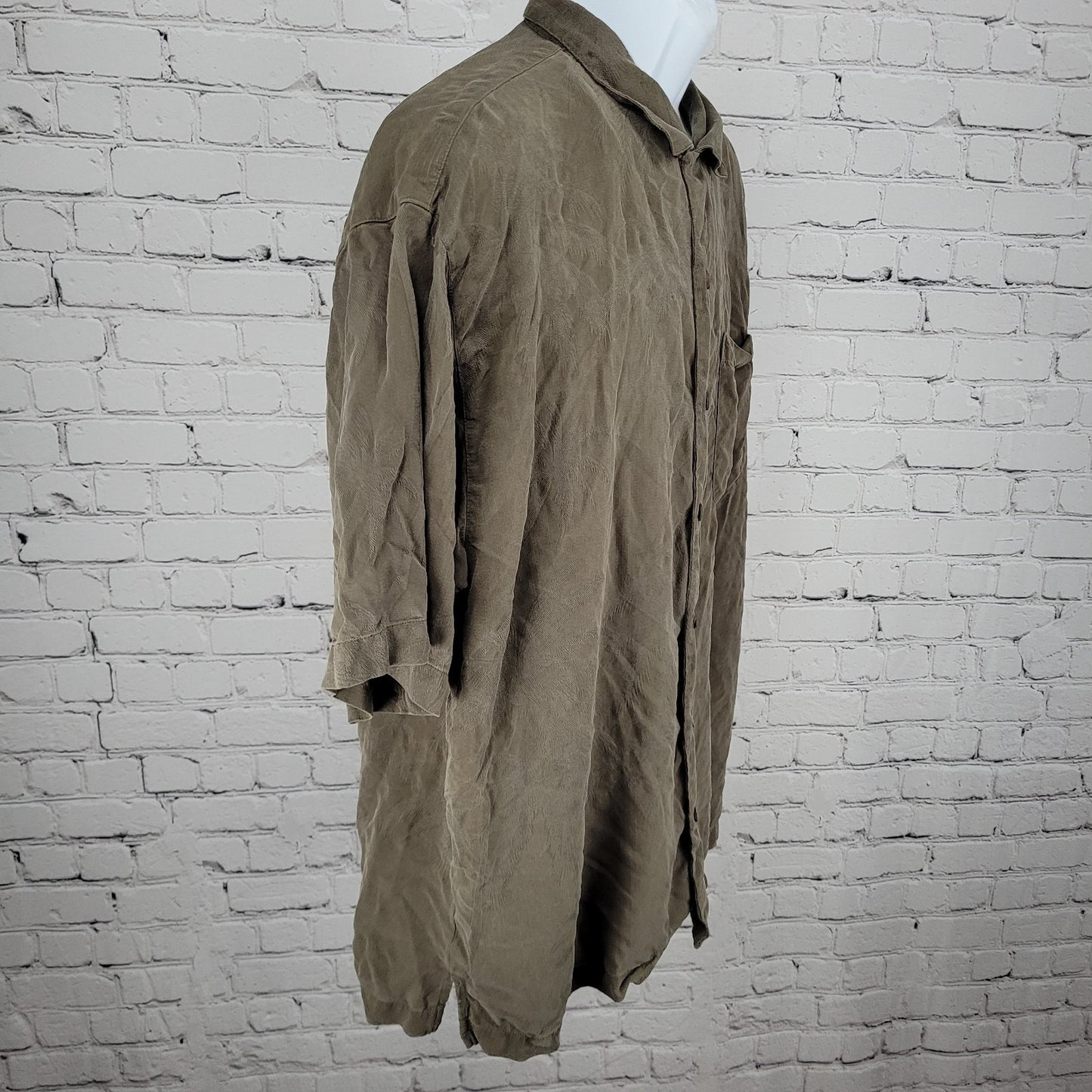 Tommy Bahama Brown 100% Silk Palm Tree Hawaiian Button Up Shirt Size Large L