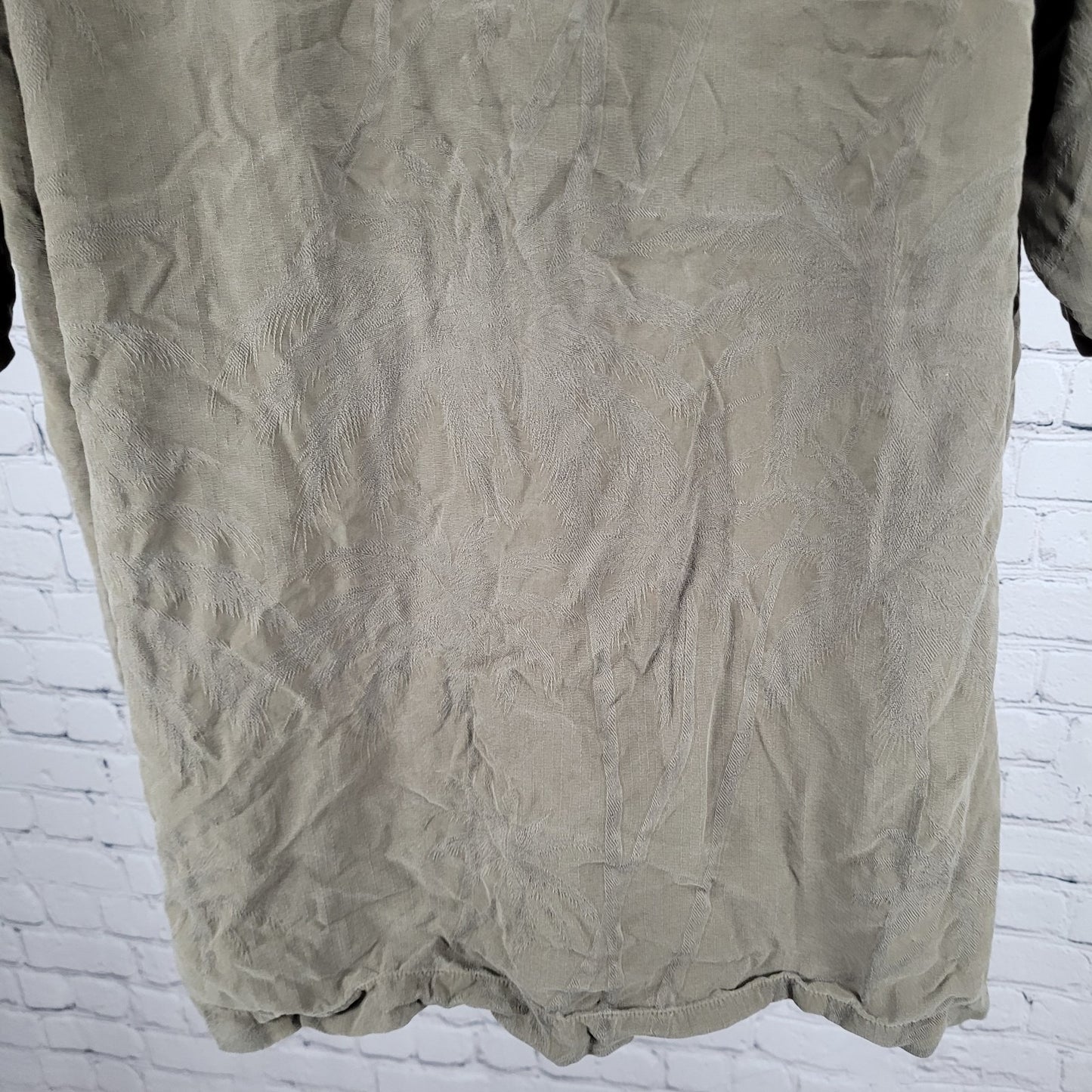 Tommy Bahama Brown 100% Silk Palm Tree Hawaiian Button Up Shirt Size Large L