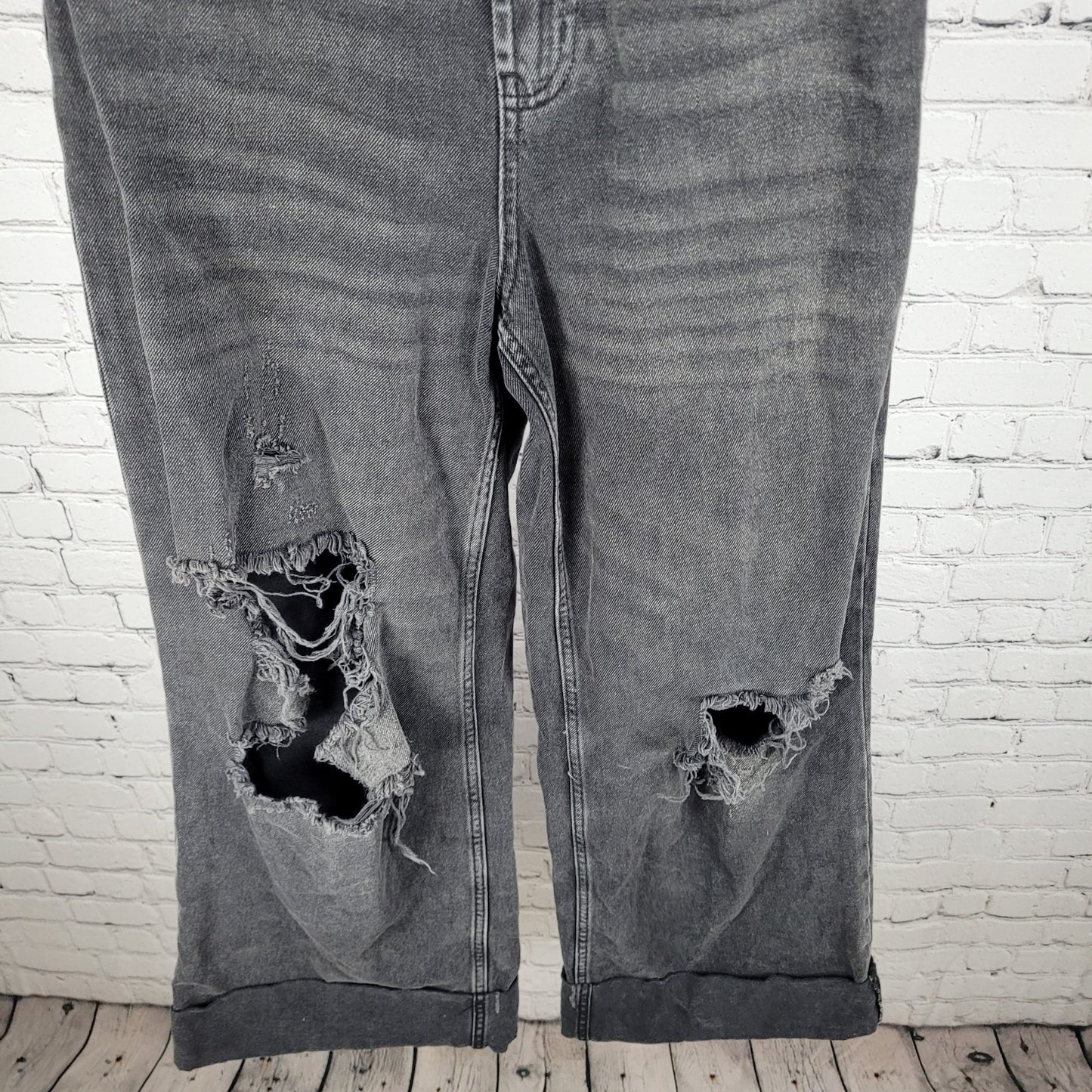 BDG Urban Outfitters Black Denim Skater Baggy Distressed Jeans Size 26 (26x29.5)
