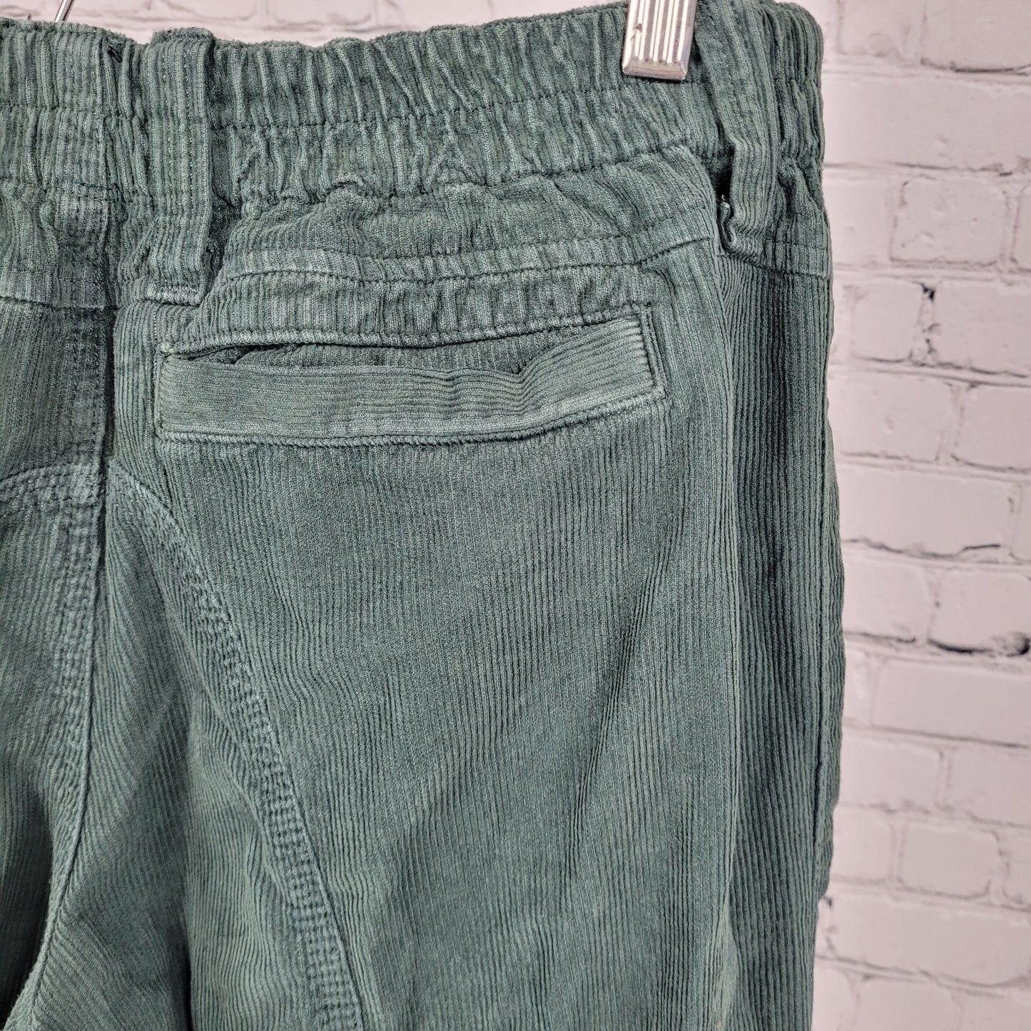 BDG Urban Outfitters Green Corduroy Y2K Cargo Relaxed Pants Size Large L (29x32)
