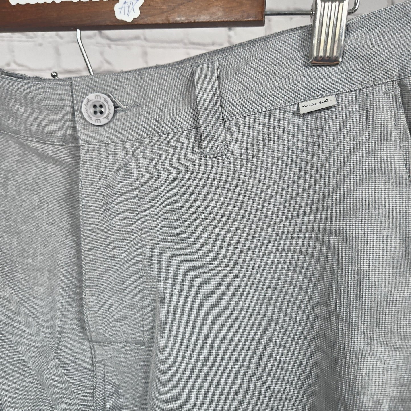 Travis Mathew Gray Flat Front Chino Athletic Casual Unlined Golf Shorts 33