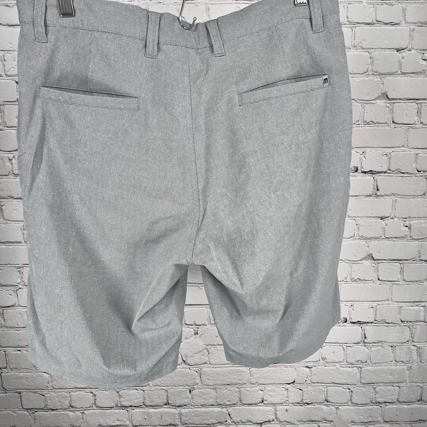 Travis Mathew Gray Flat Front Chino Athletic Casual Unlined Golf Shorts 33