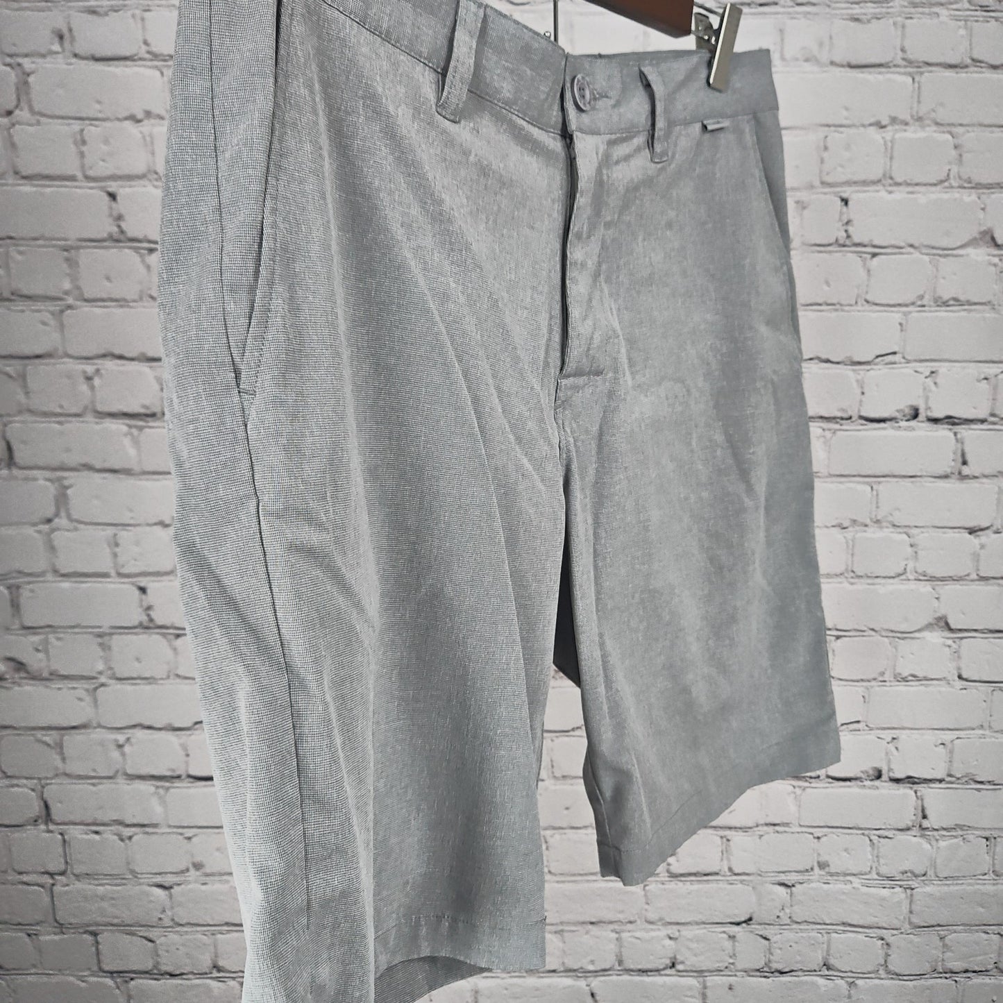 Travis Mathew Gray Flat Front Chino Athletic Casual Unlined Golf Shorts 33