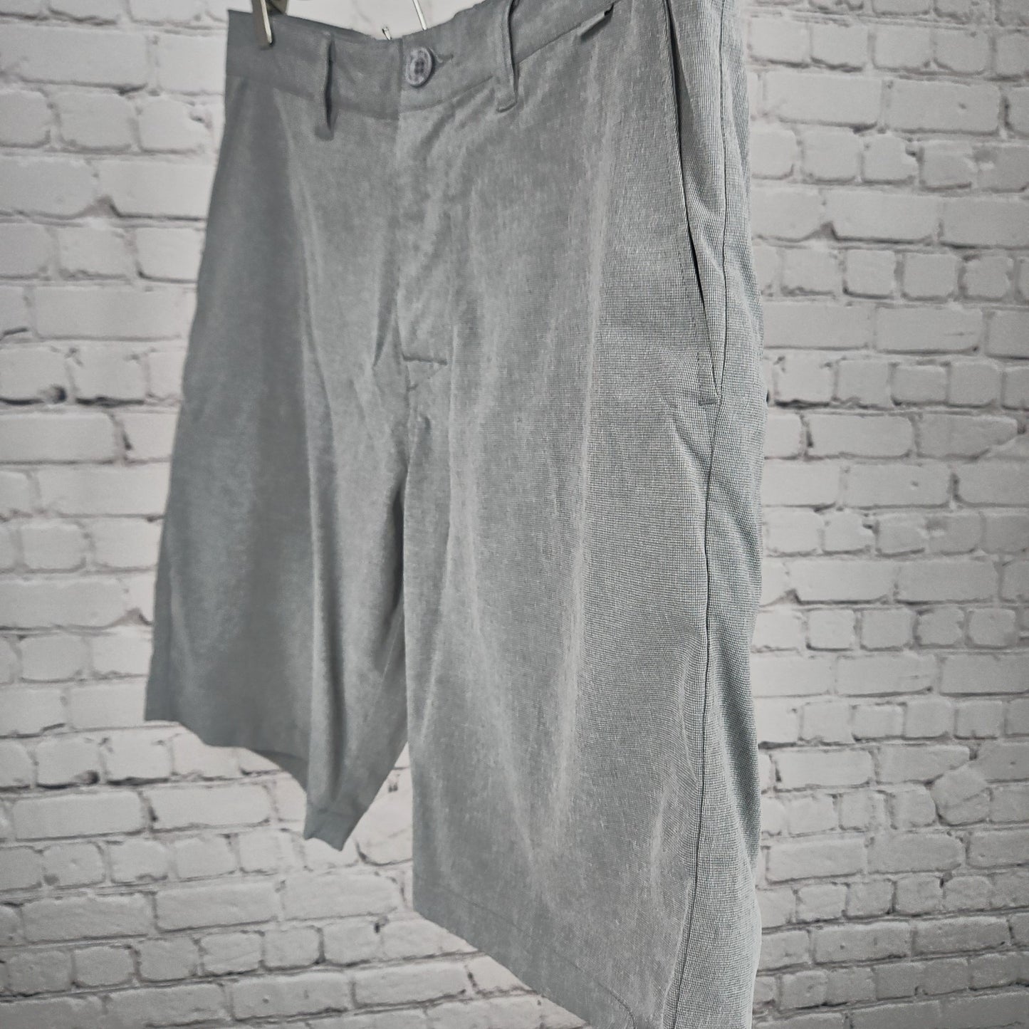 Travis Mathew Gray Flat Front Chino Athletic Casual Unlined Golf Shorts 33