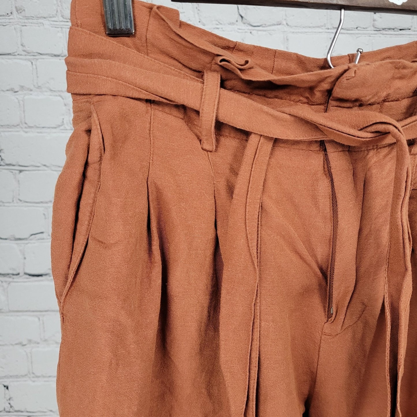 Madewell Orange Linen Blend High Rise Belted Paperbag Crop Pants Size 00 (23x25)