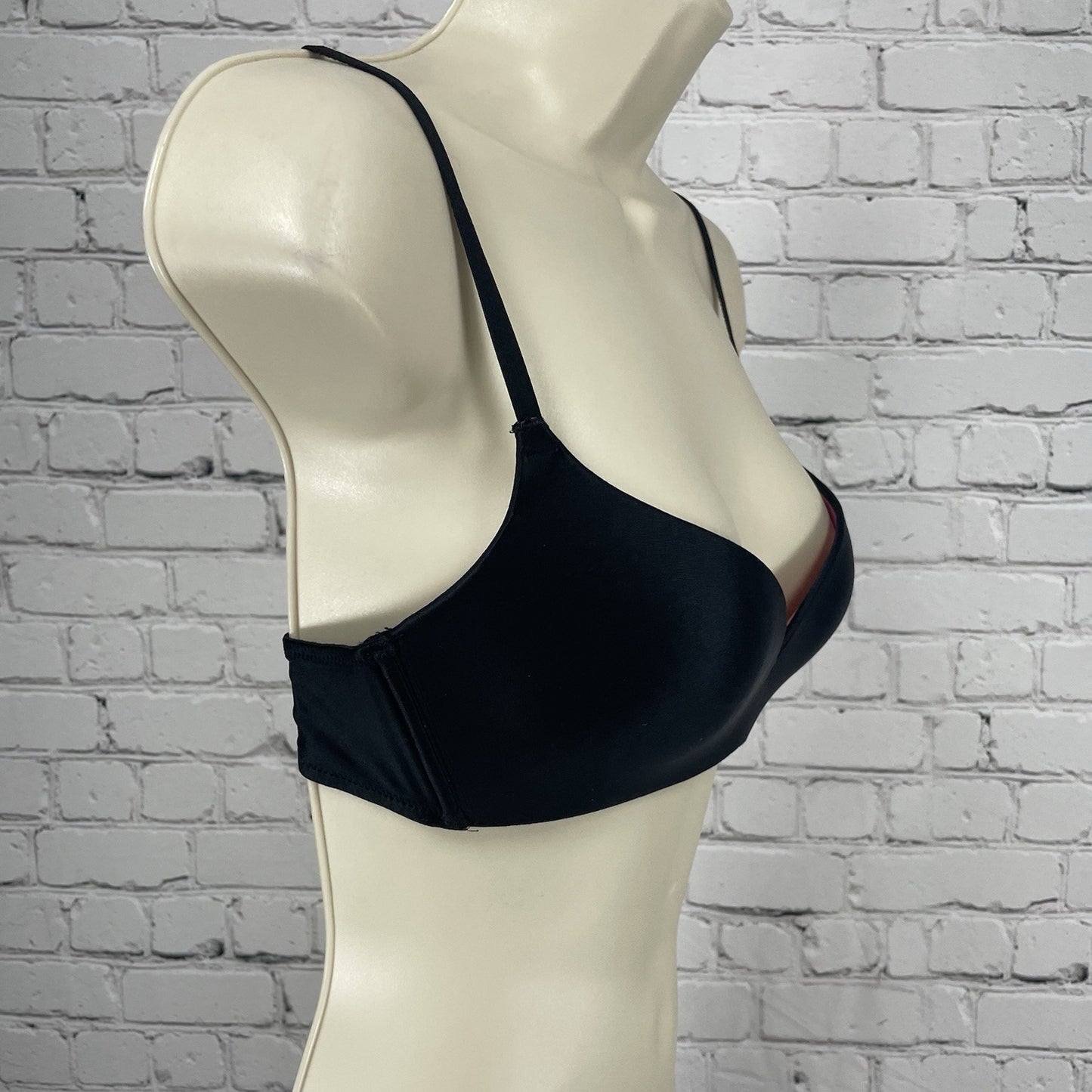 Pink Victoria’s Secret Black V Neck Push Up Wireless Adjustable Bra Size 34C