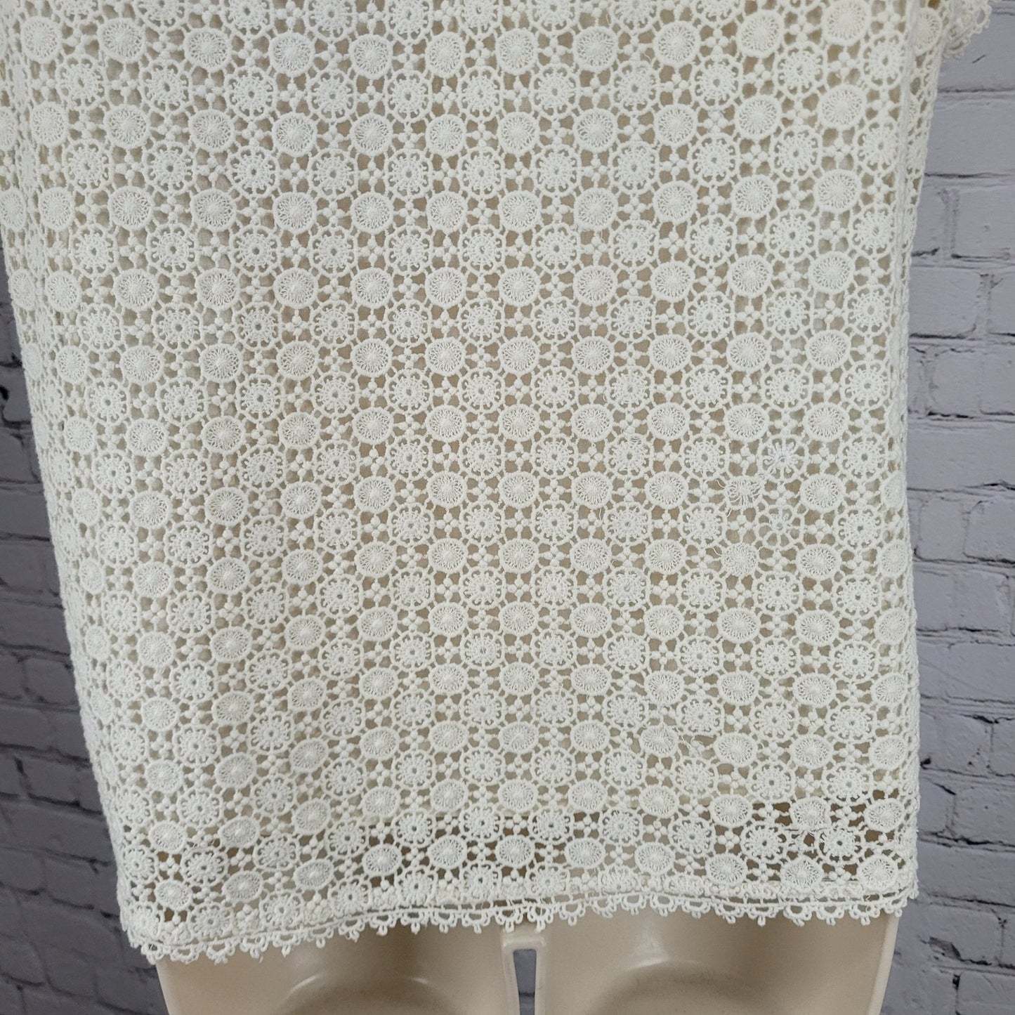 Joie Ivory 100% Cotton Eyelet Overlay Lined Short Sleeve Top Blouse Small S
